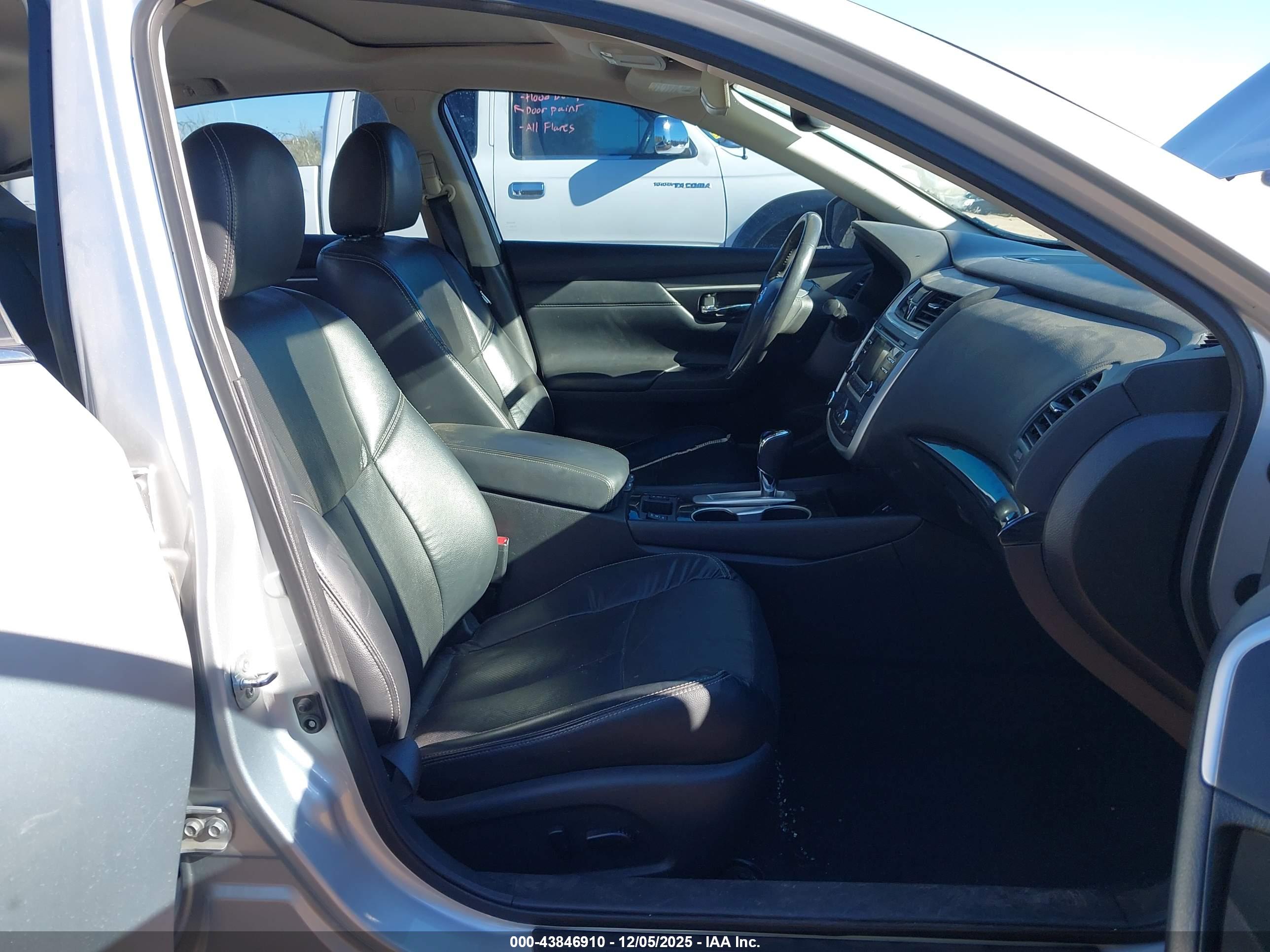 NISSAN ALTIMA image 5