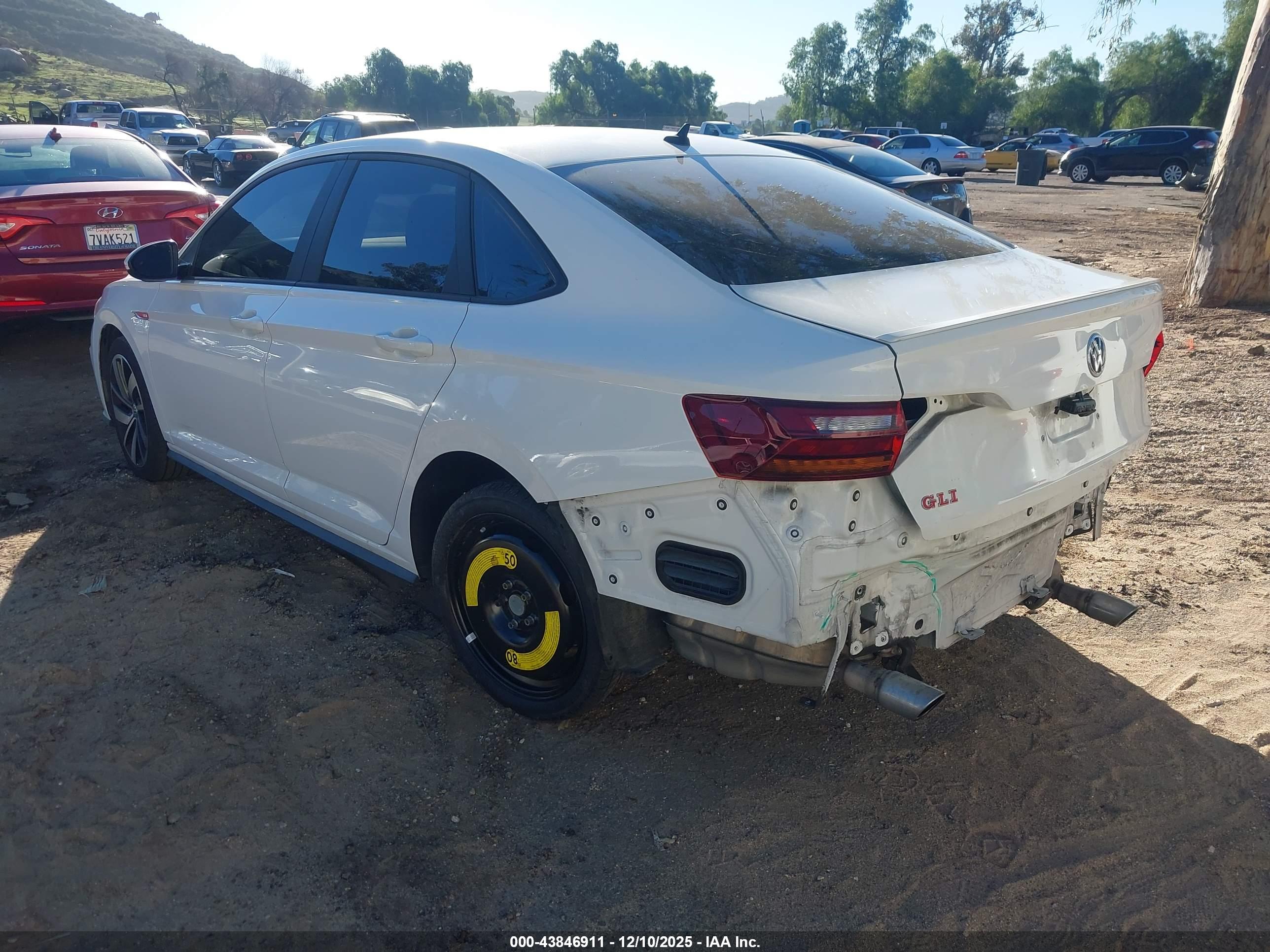 VOLKSWAGEN JETTA image 3