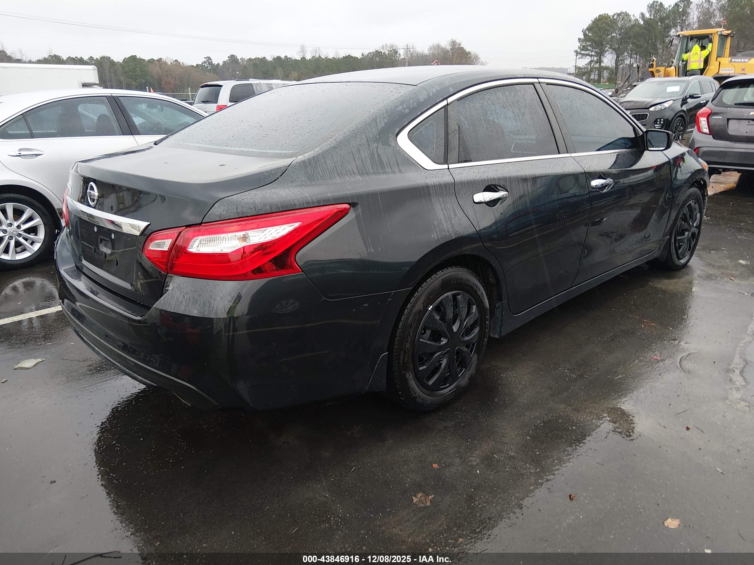 NISSAN ALTIMA image 4