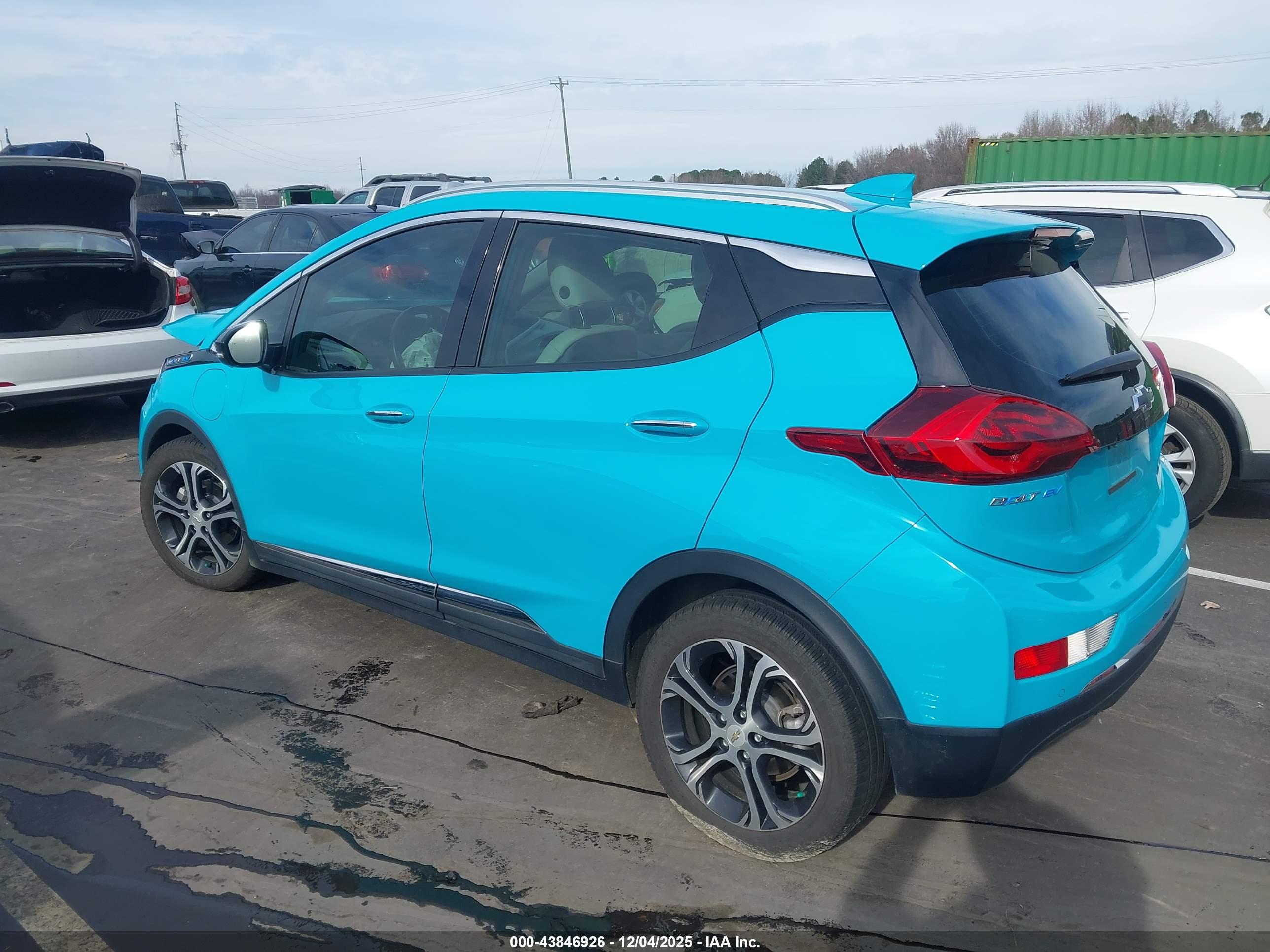 CHEVROLET BOLT image 3