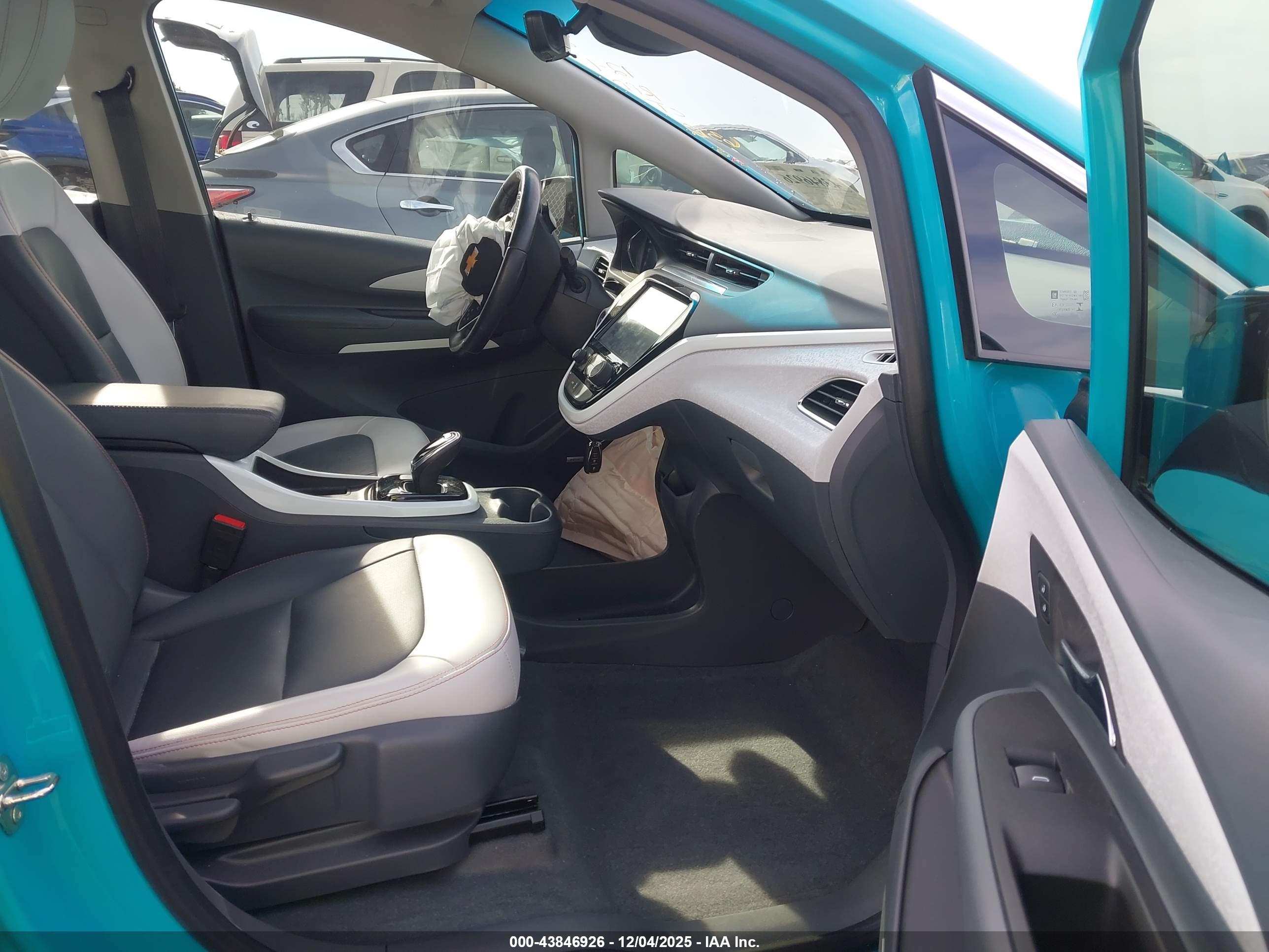 CHEVROLET BOLT image 5