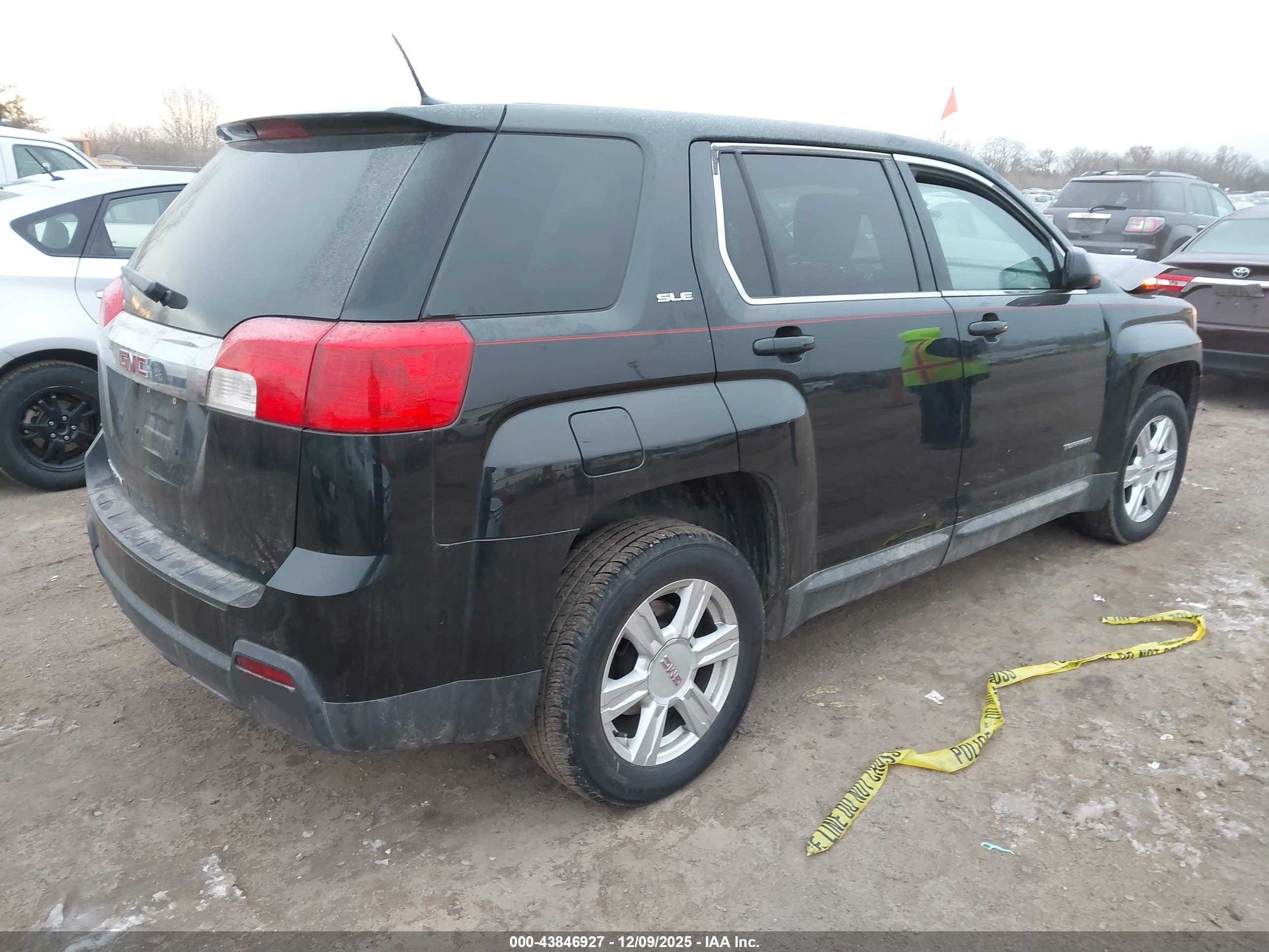 GMC TERRAIN image 4
