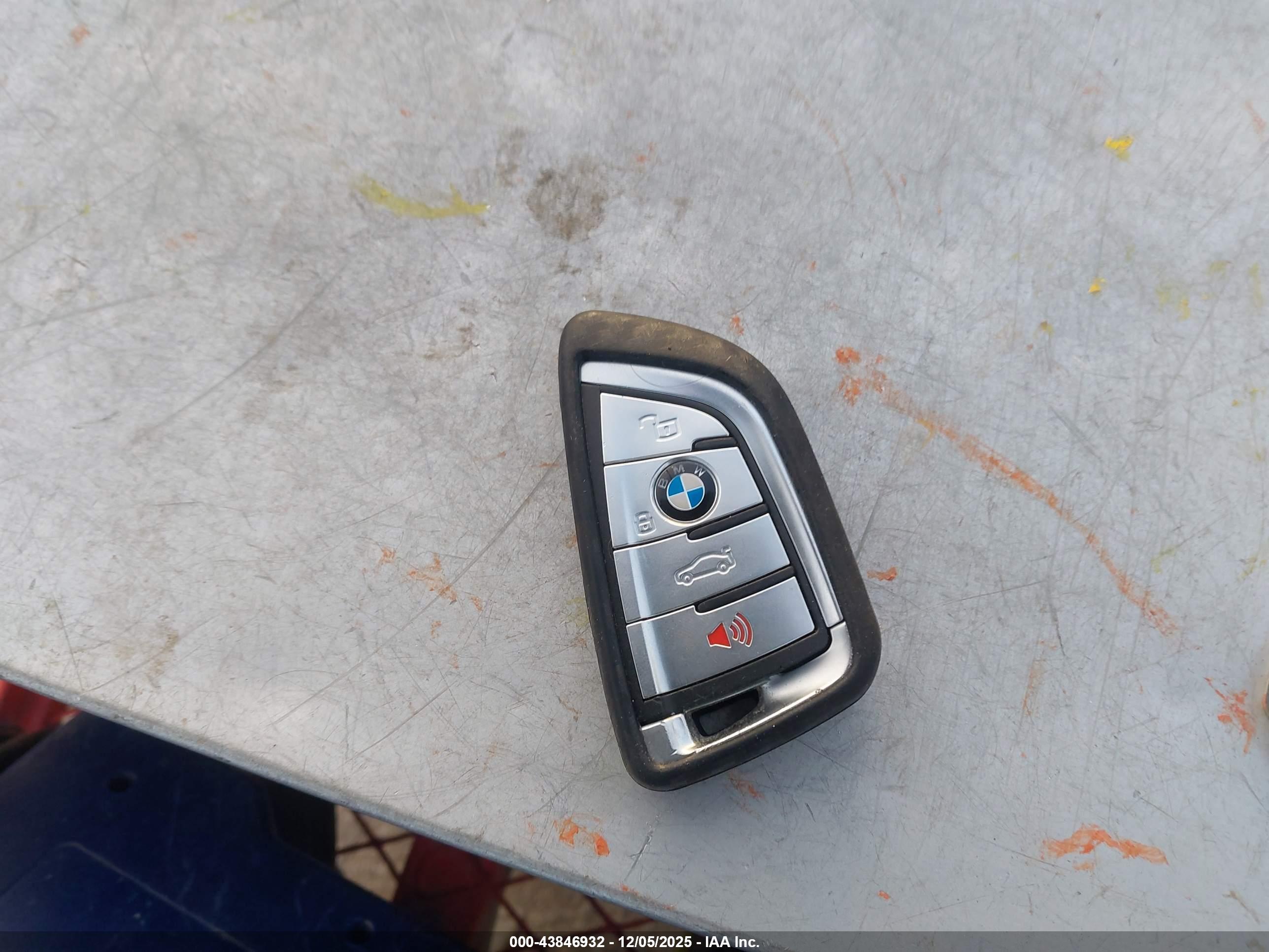 BMW X7 image 11