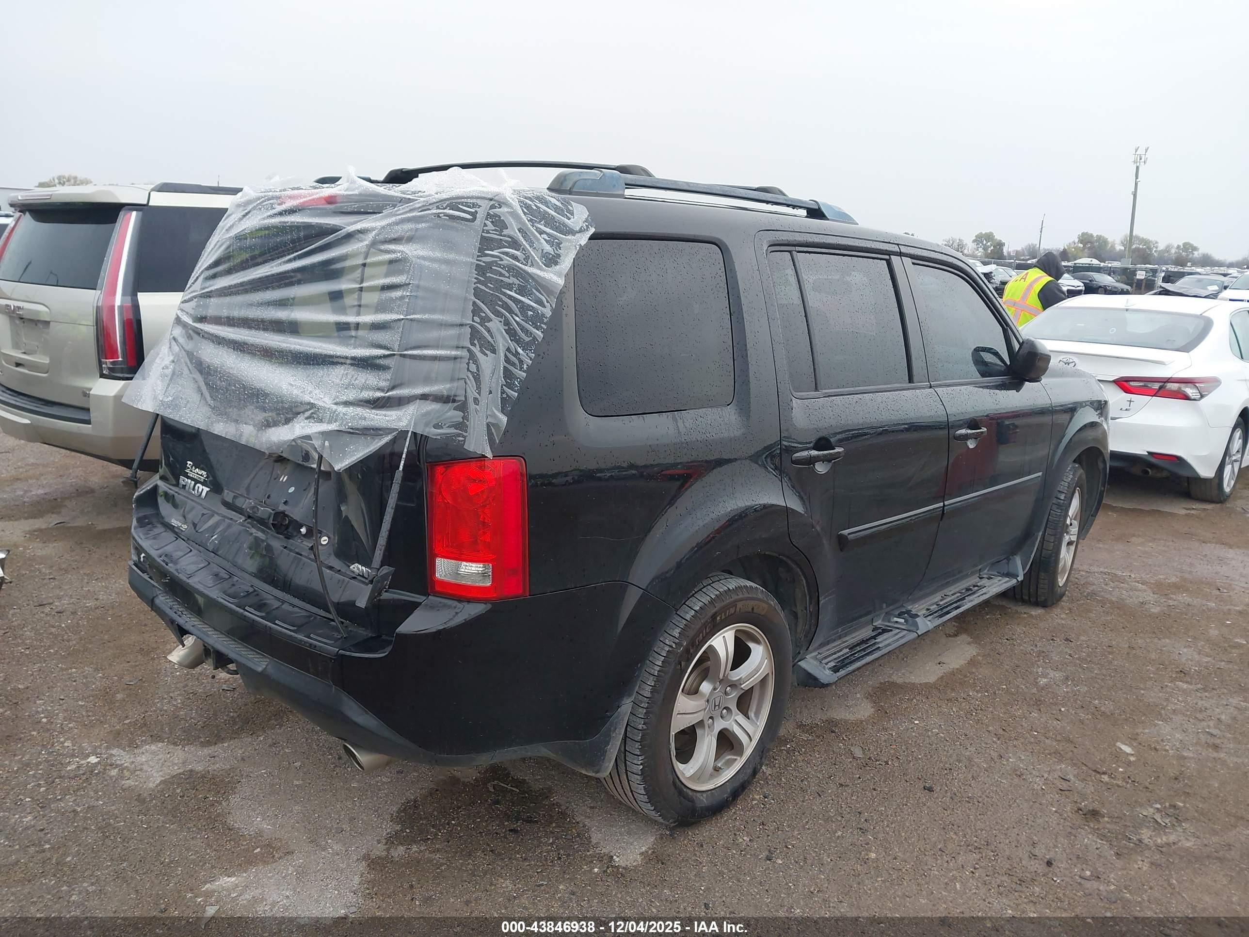 HONDA PILOT image 4