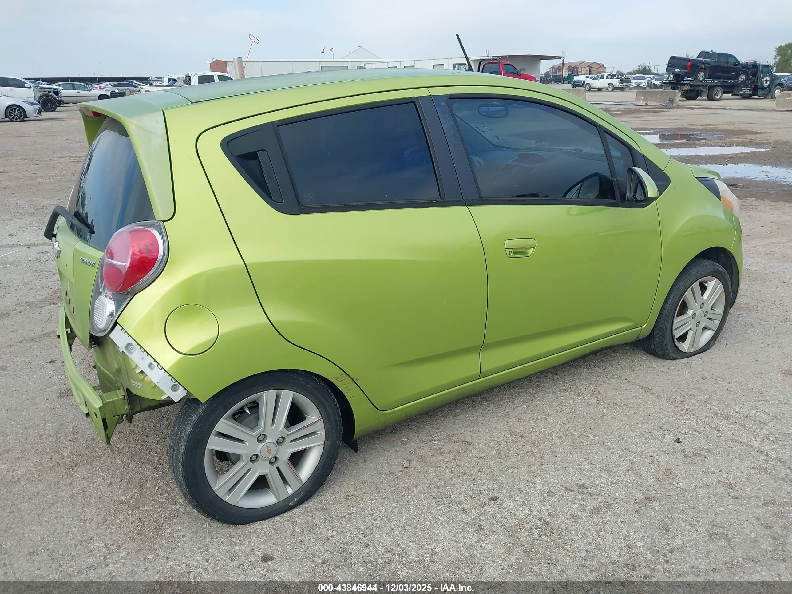 CHEVROLET SPARK image 4