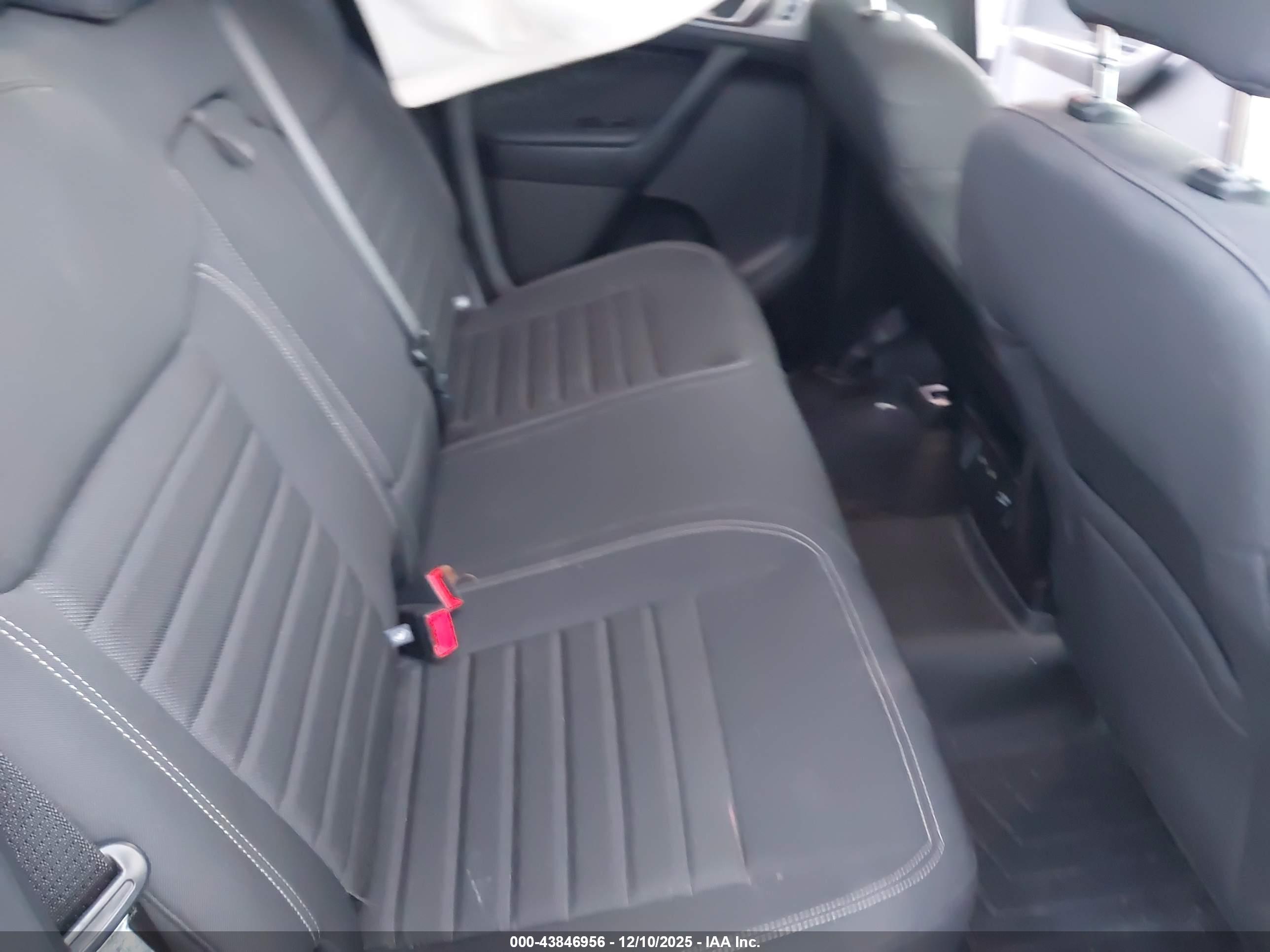 FORD RANGER image 8