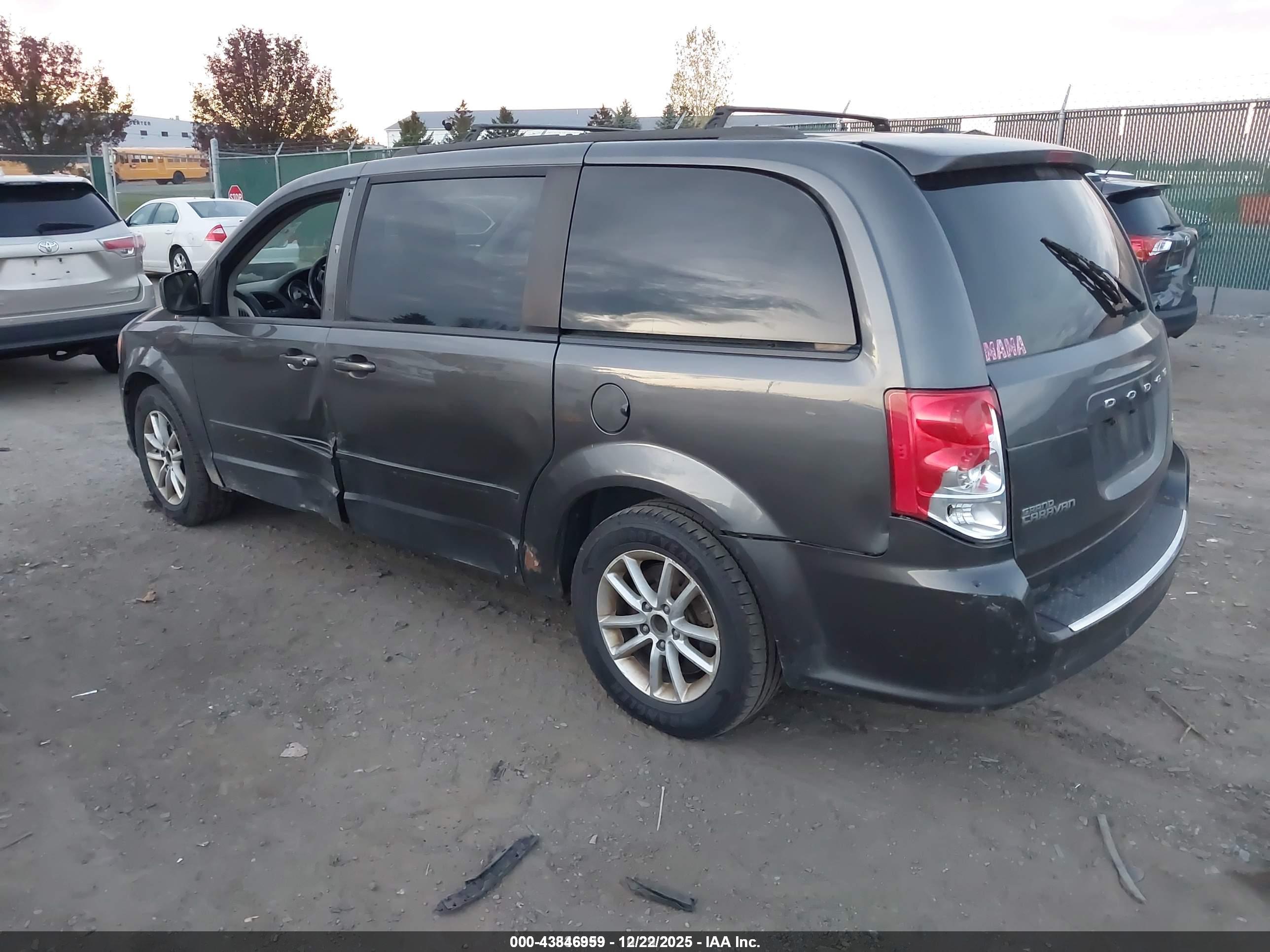 DODGE GRAND image 3