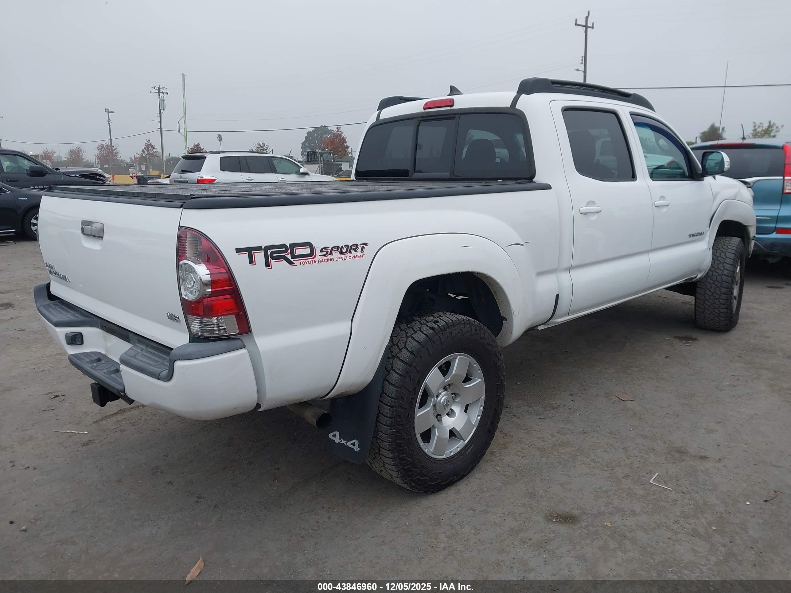 TOYOTA TACOMA image 4