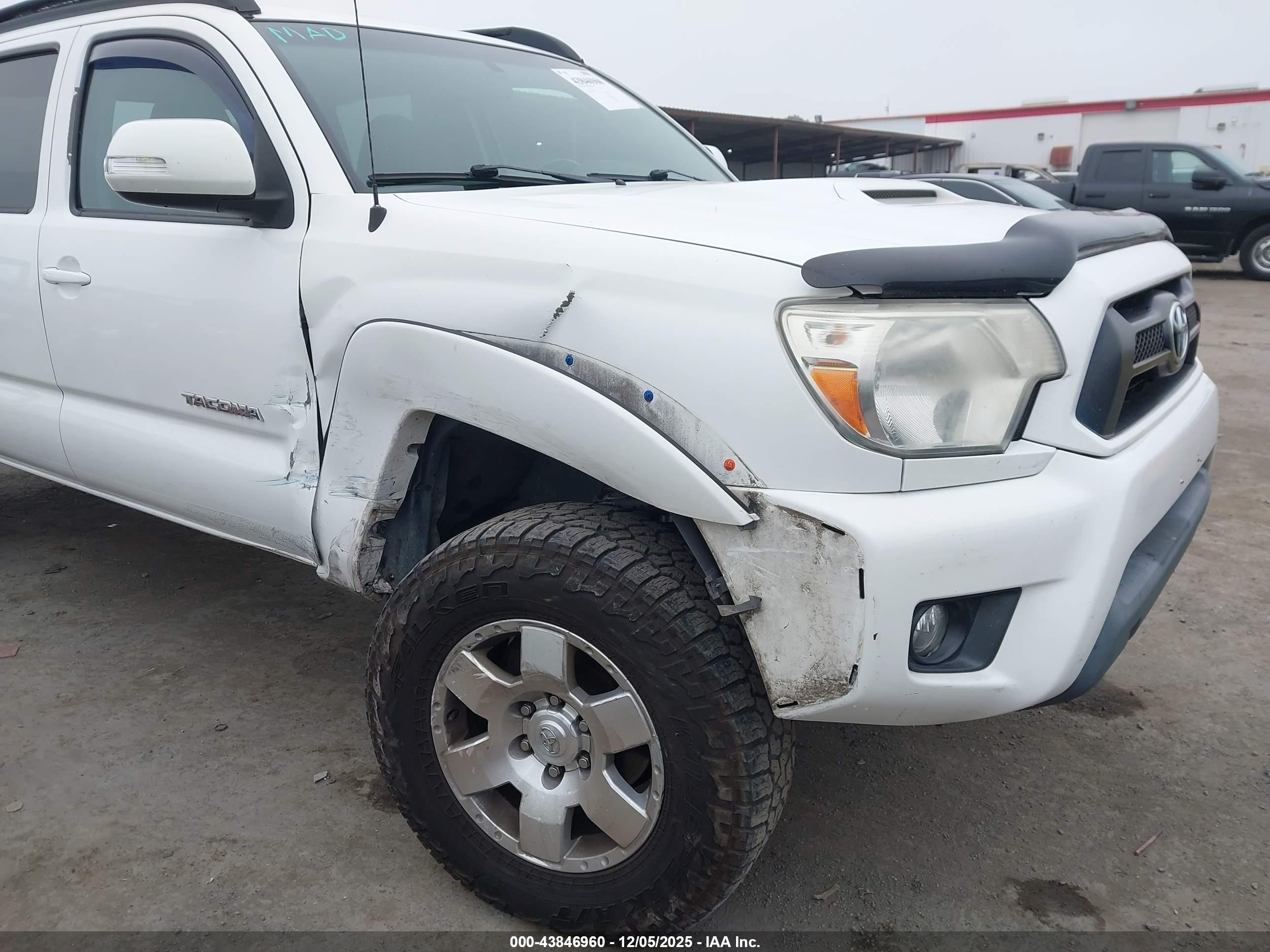 TOYOTA TACOMA image 6
