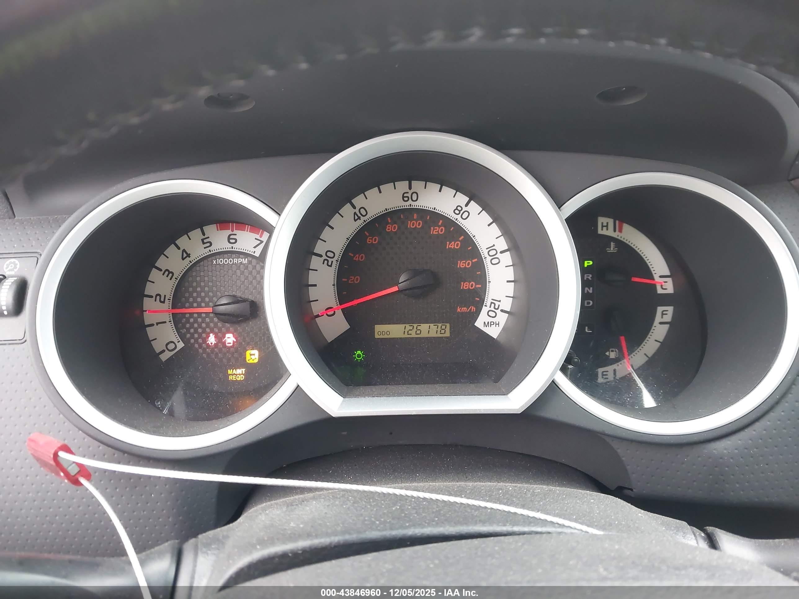 TOYOTA TACOMA image 7