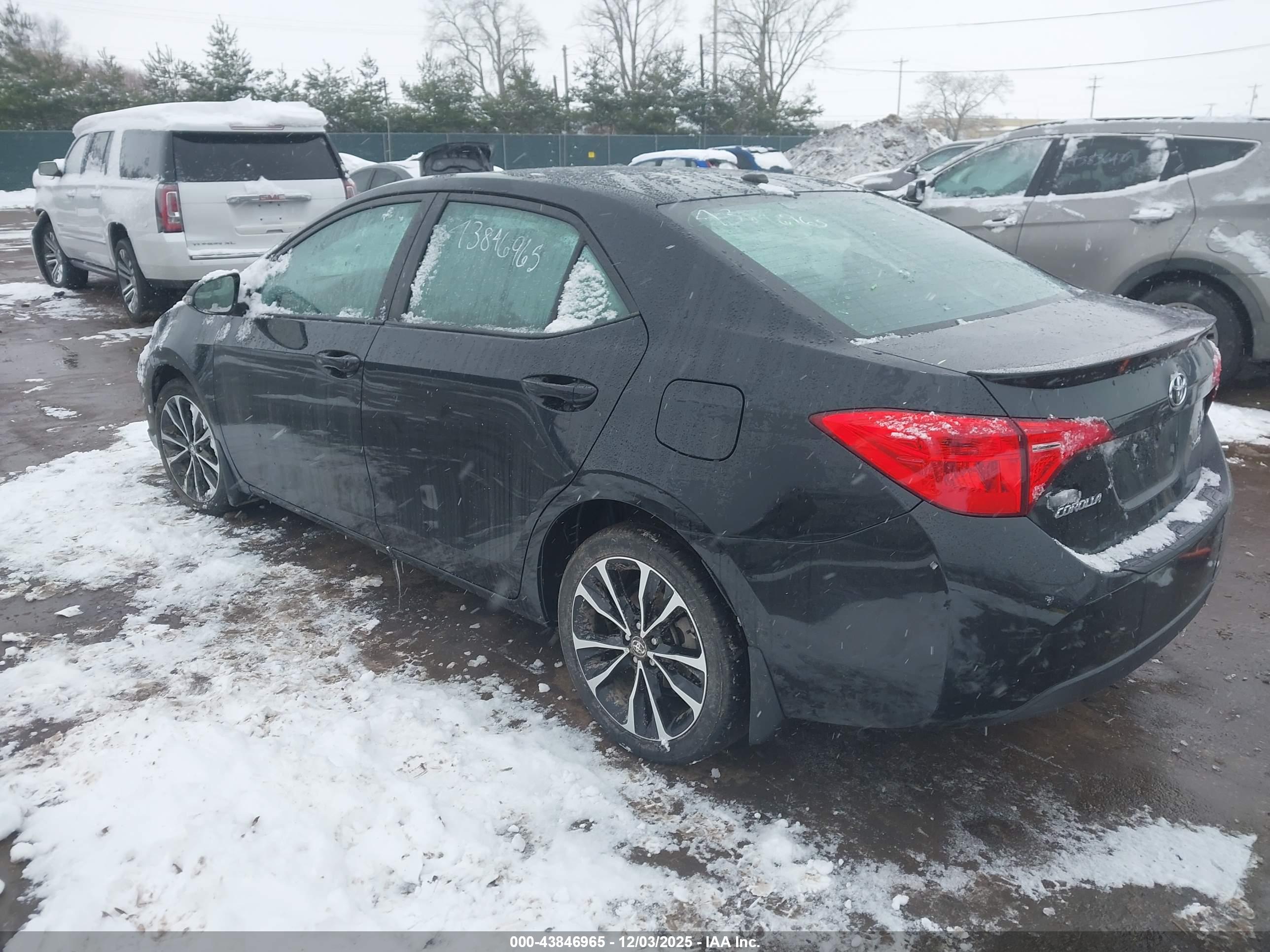 TOYOTA COROLLA image 3