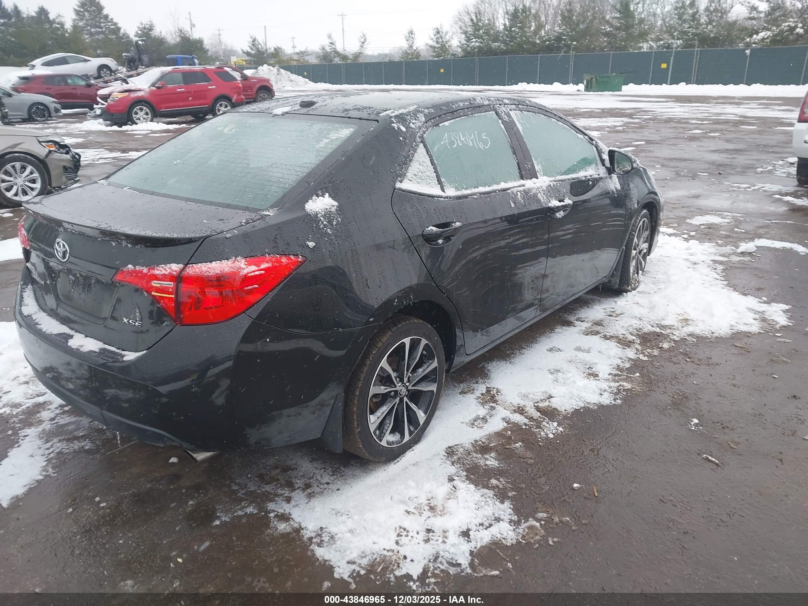 TOYOTA COROLLA image 4