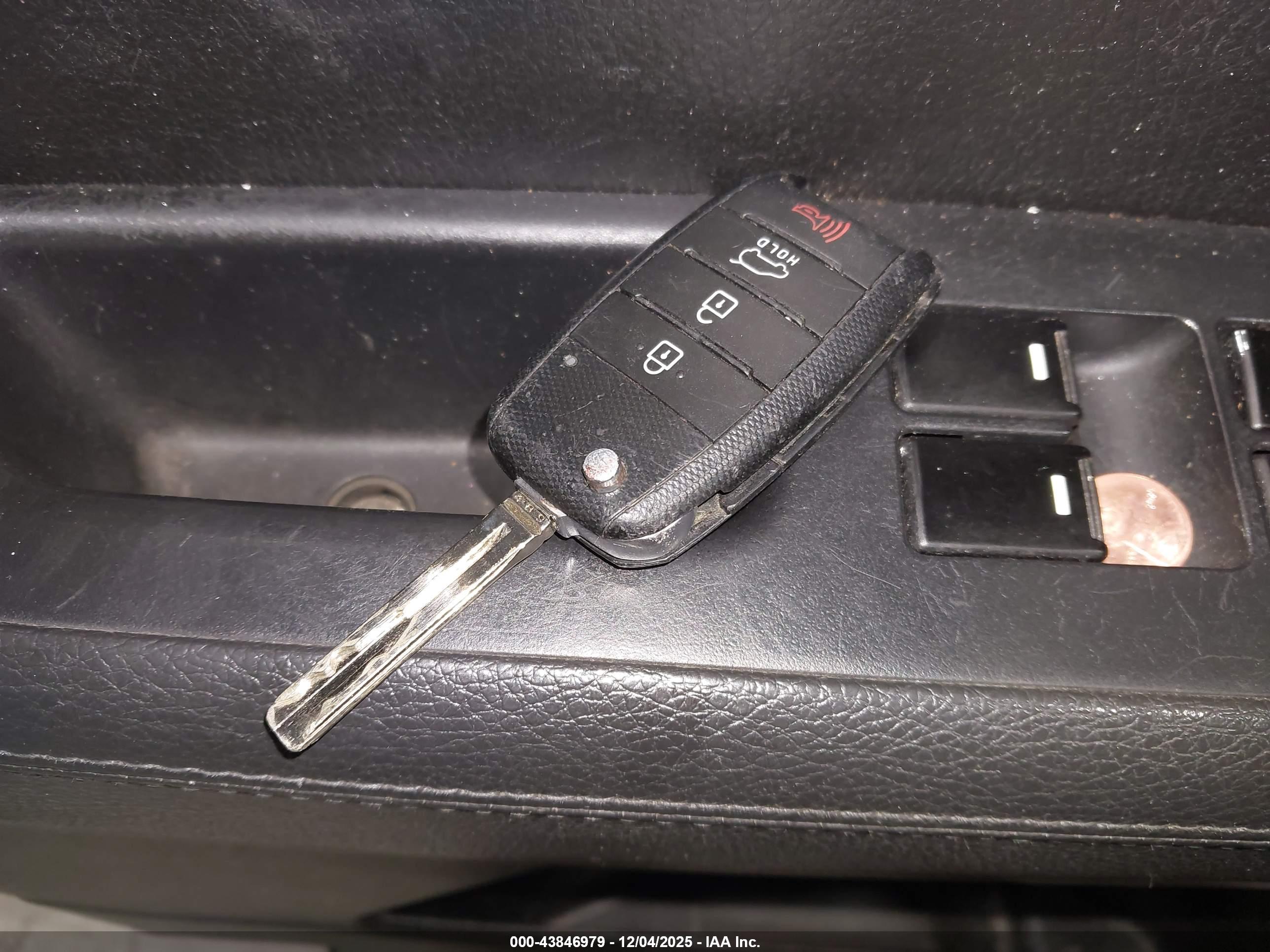 KIA SORENTO image 11