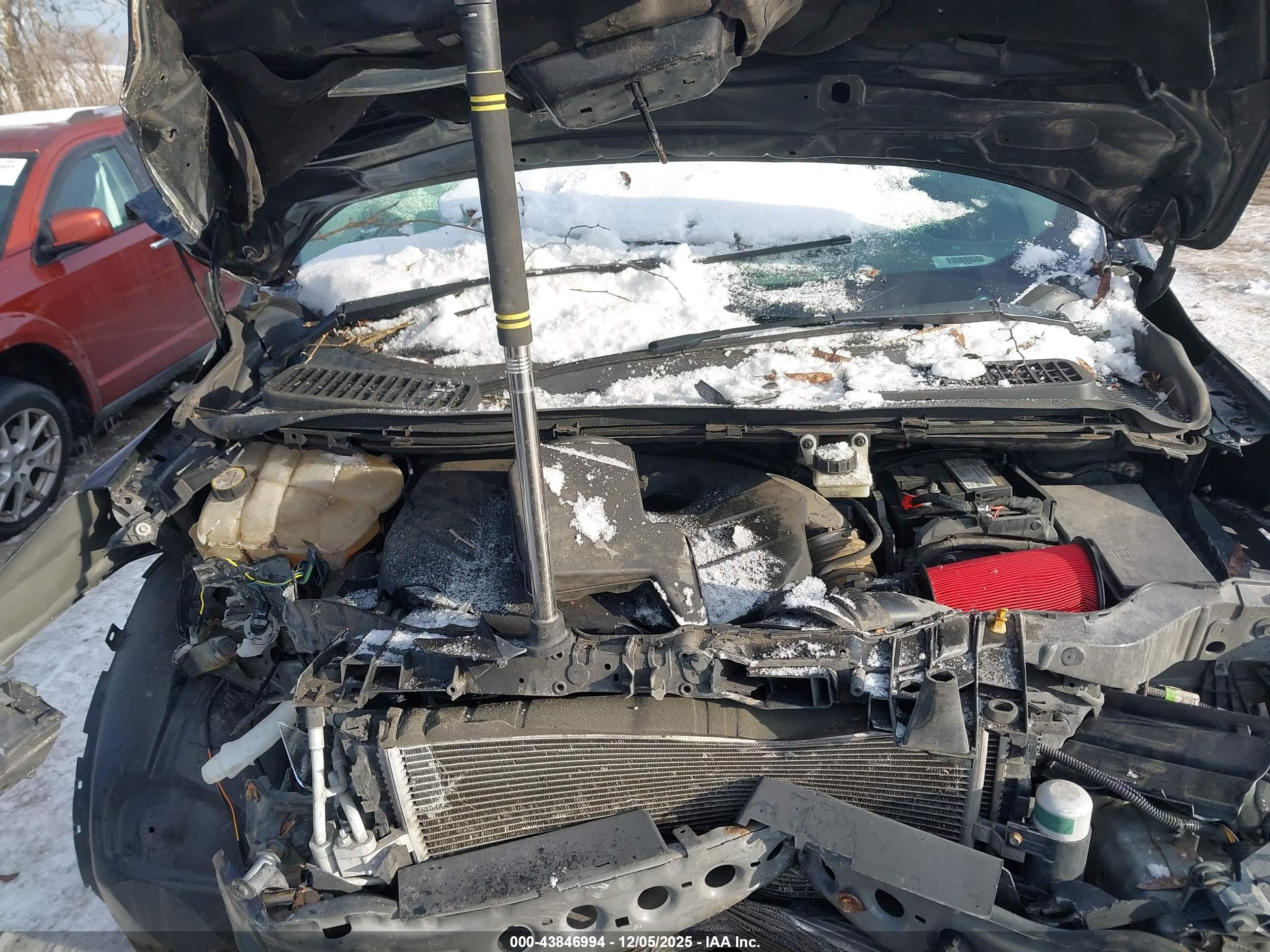 FORD ESCAPE image 10