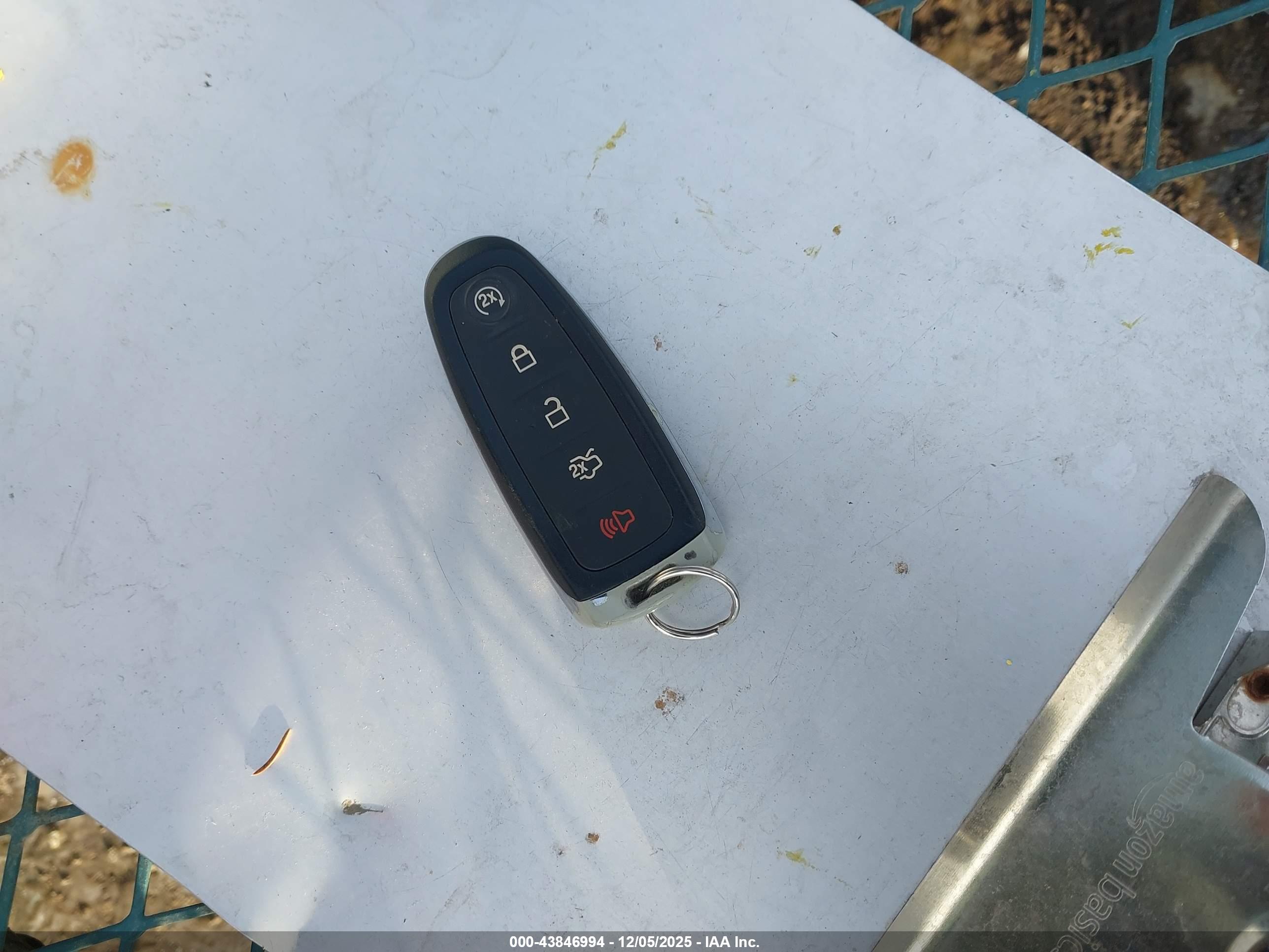 FORD ESCAPE image 11
