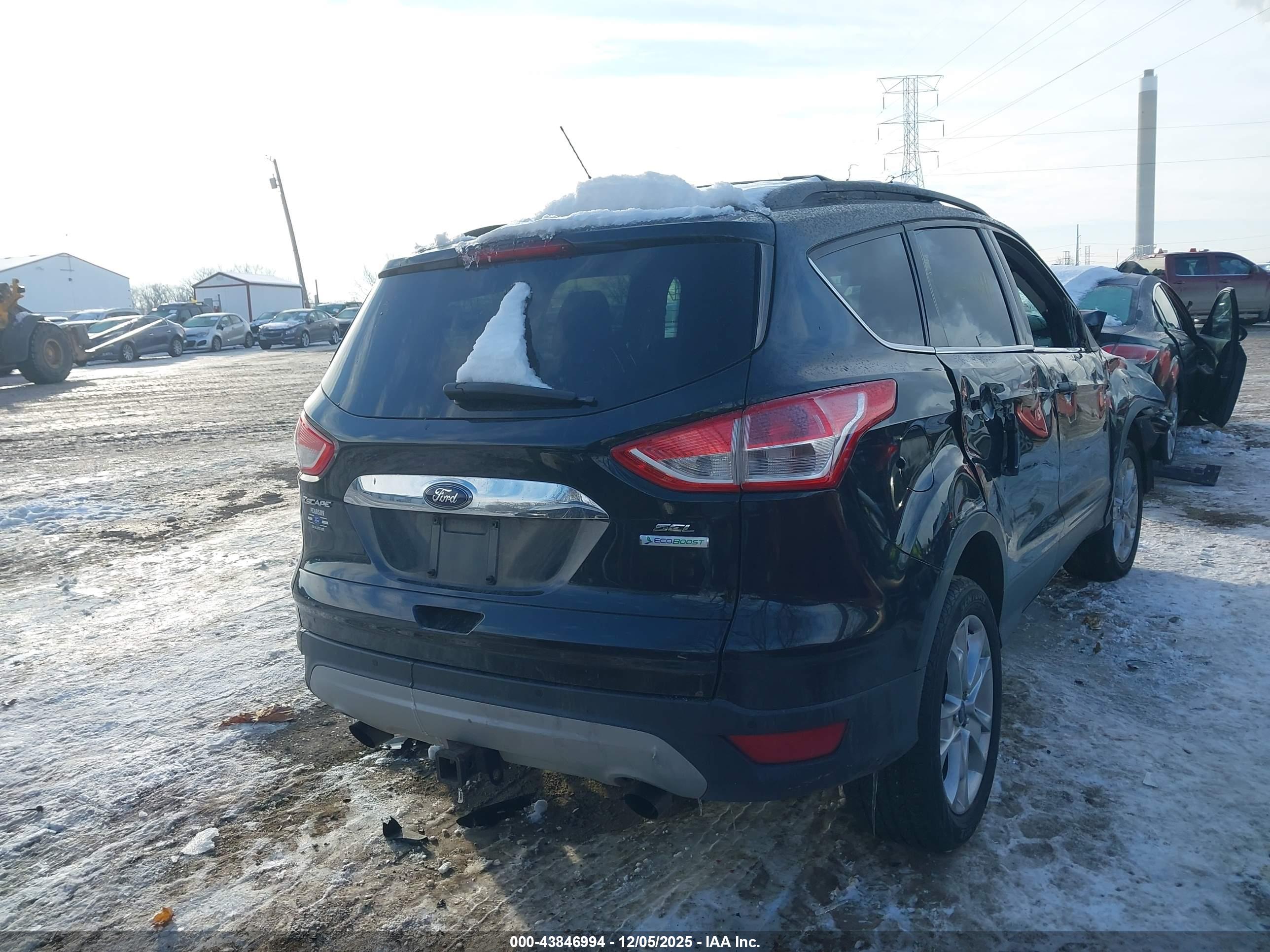 FORD ESCAPE image 4