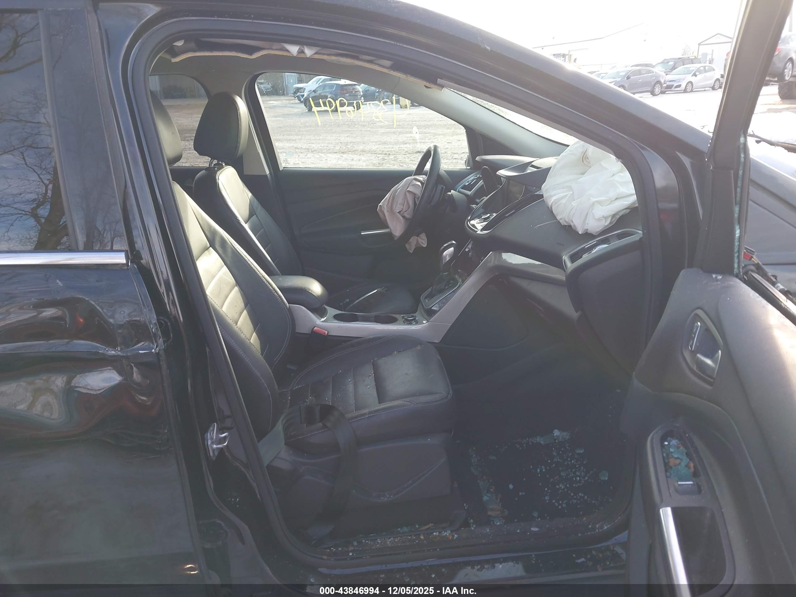 FORD ESCAPE image 5