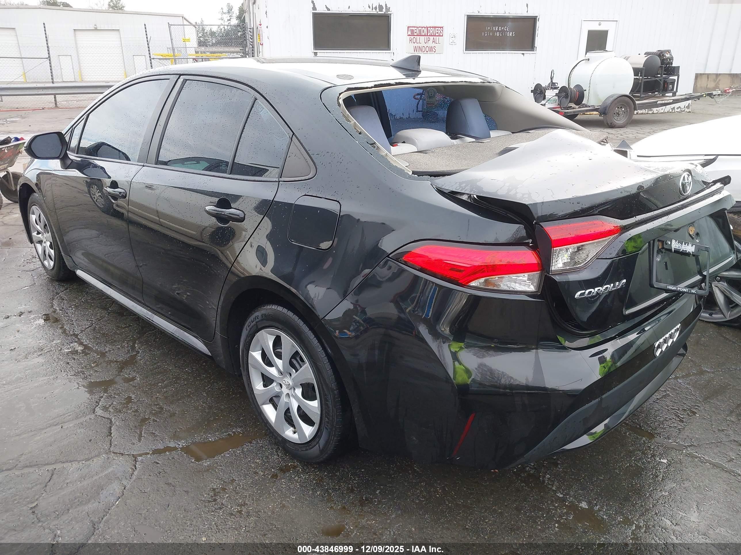 TOYOTA COROLLA image 3