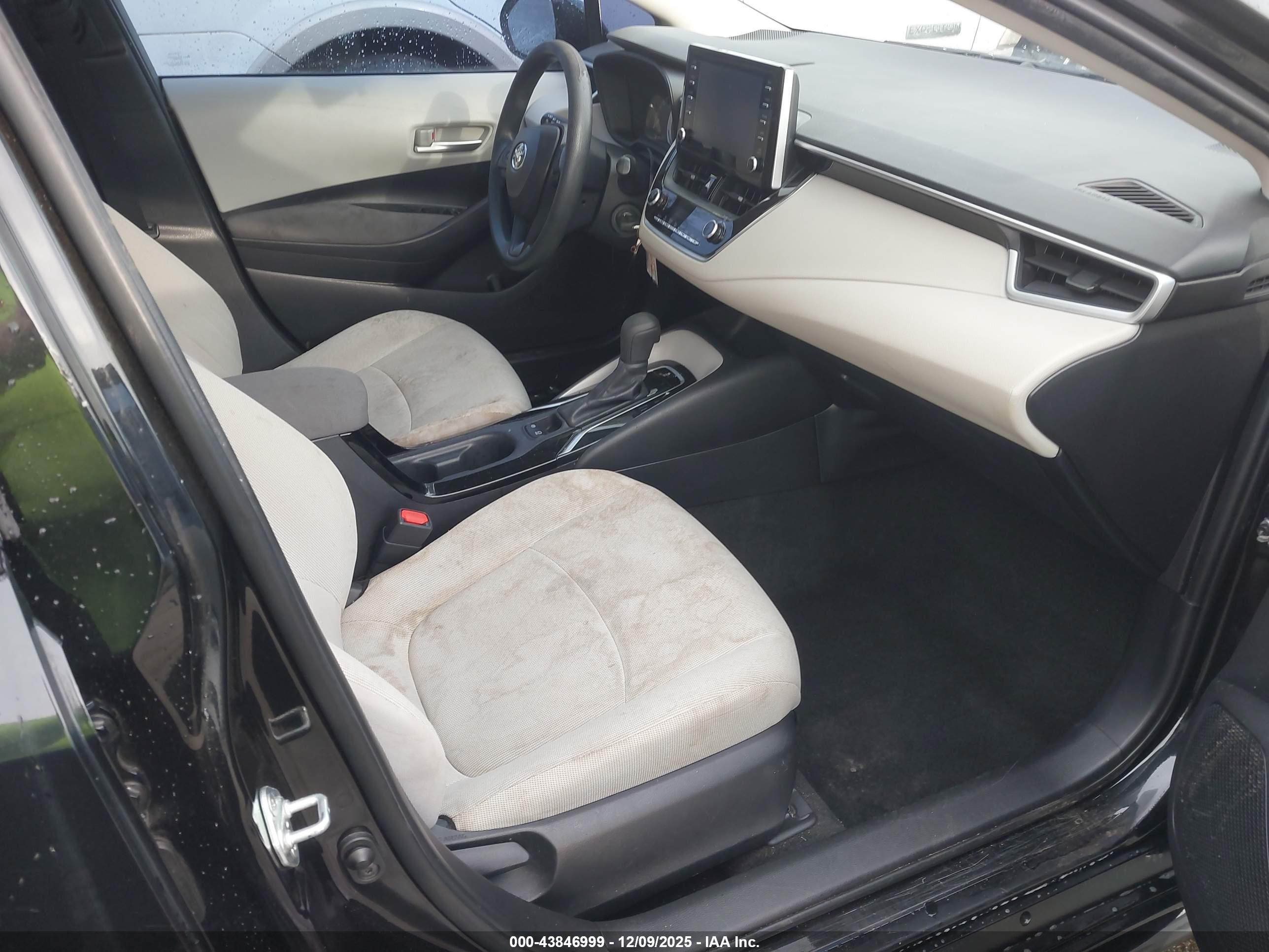 TOYOTA COROLLA image 5