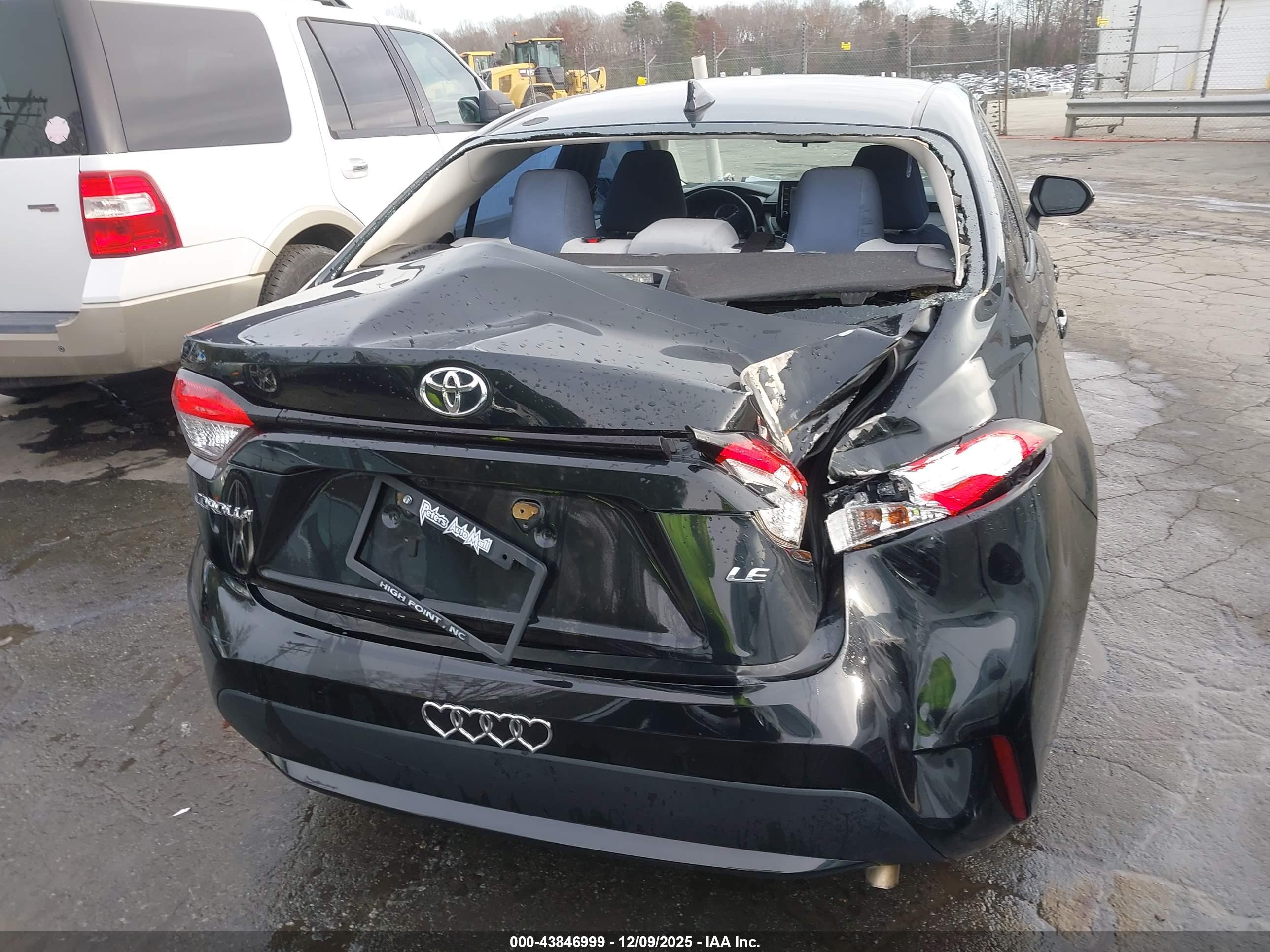 TOYOTA COROLLA image 6