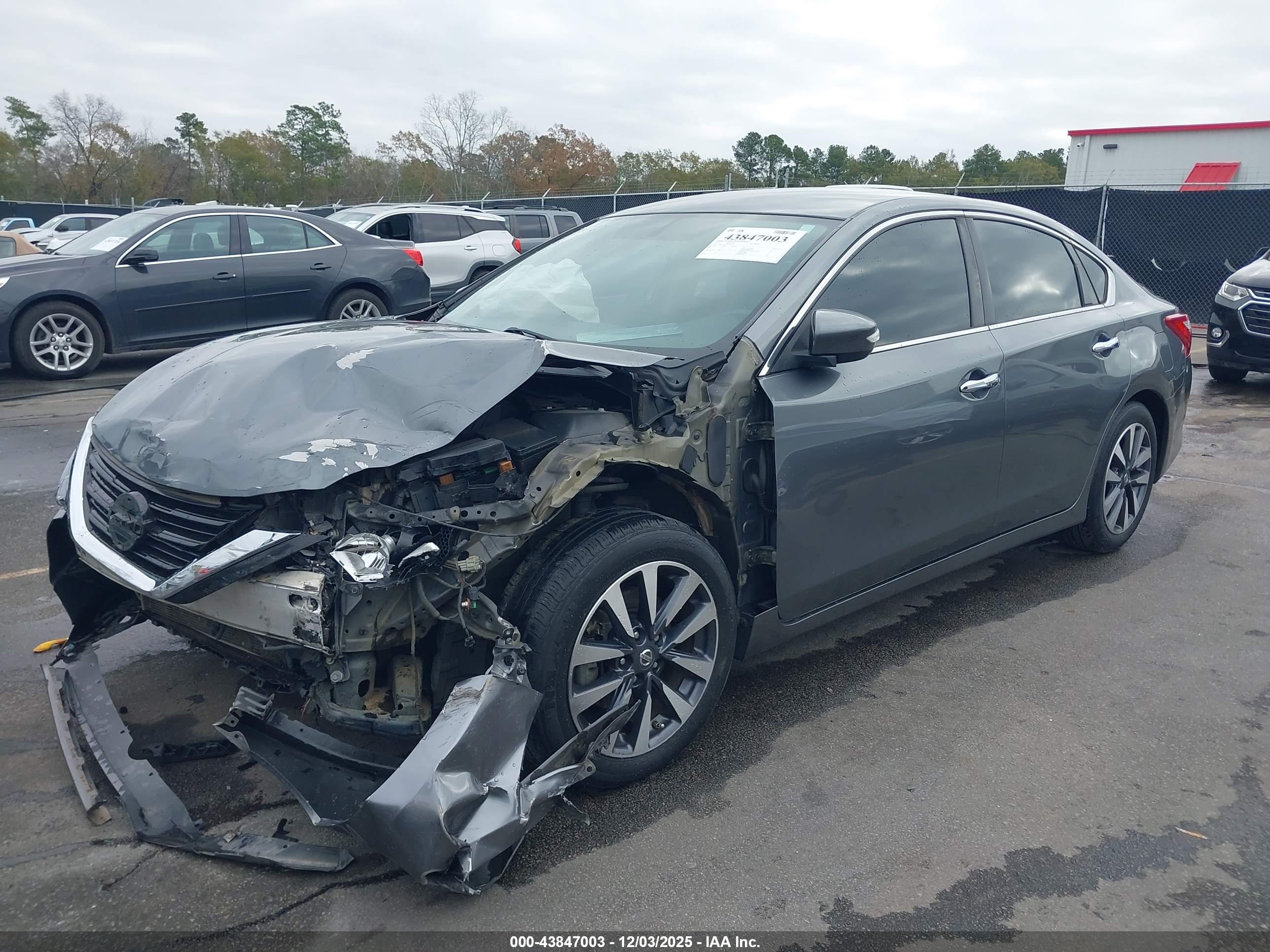 NISSAN ALTIMA image 2