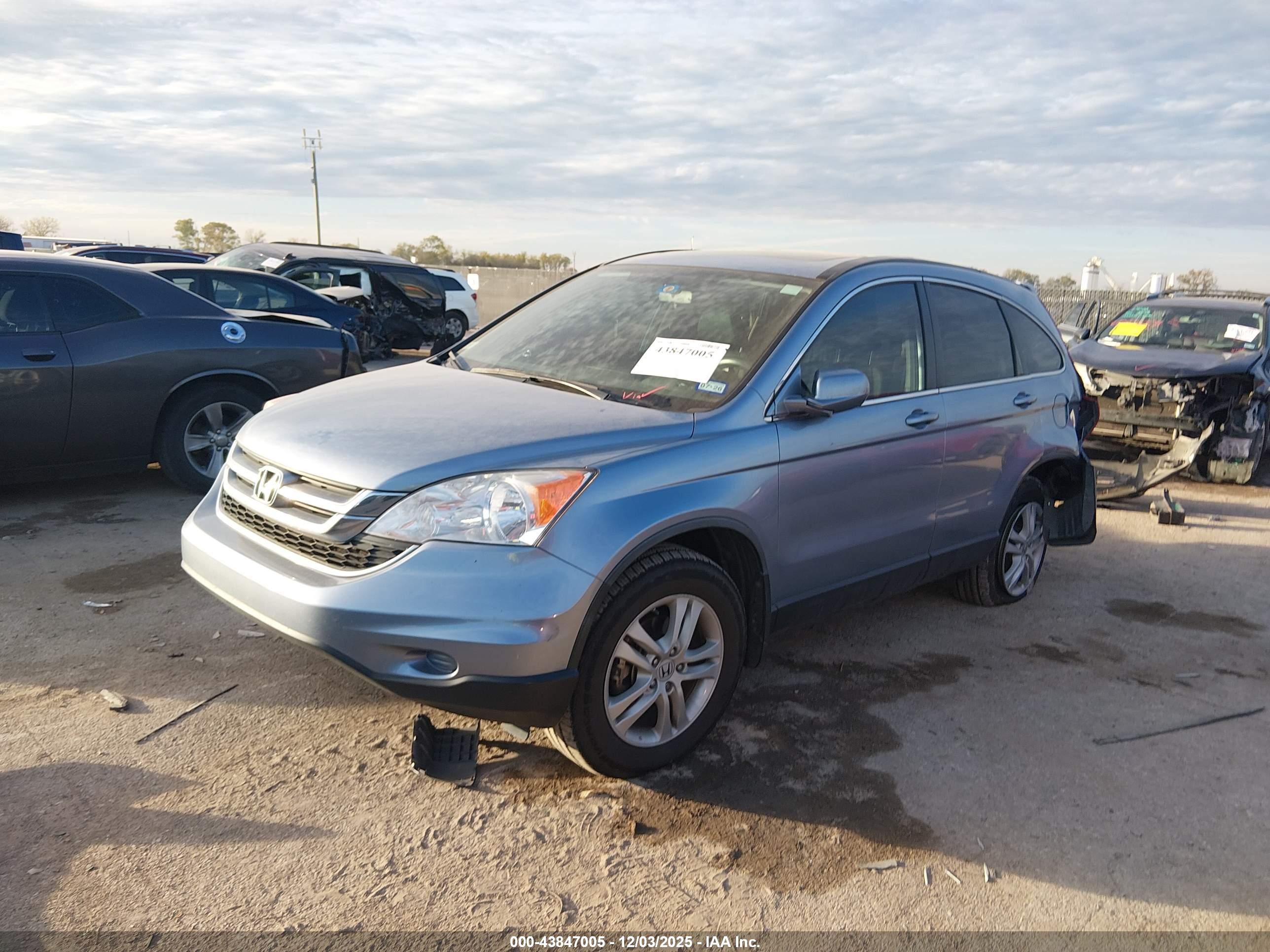 HONDA CR-V image 2