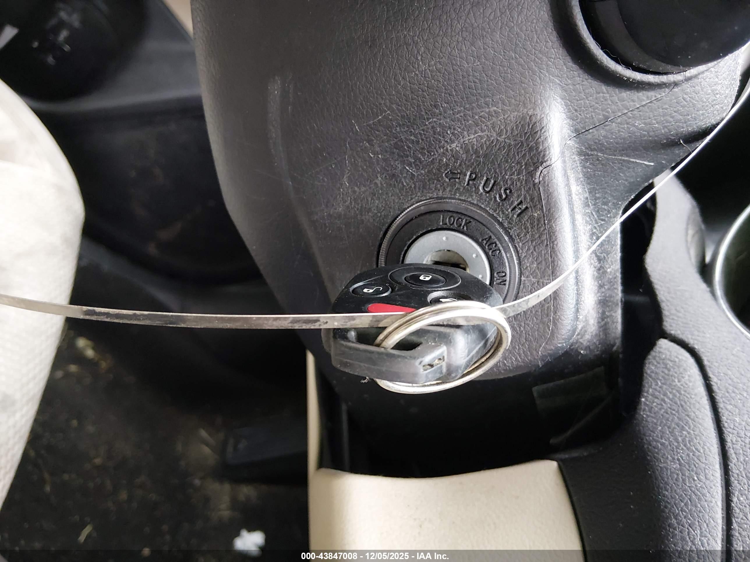 SUBARU OUTBACK image 11