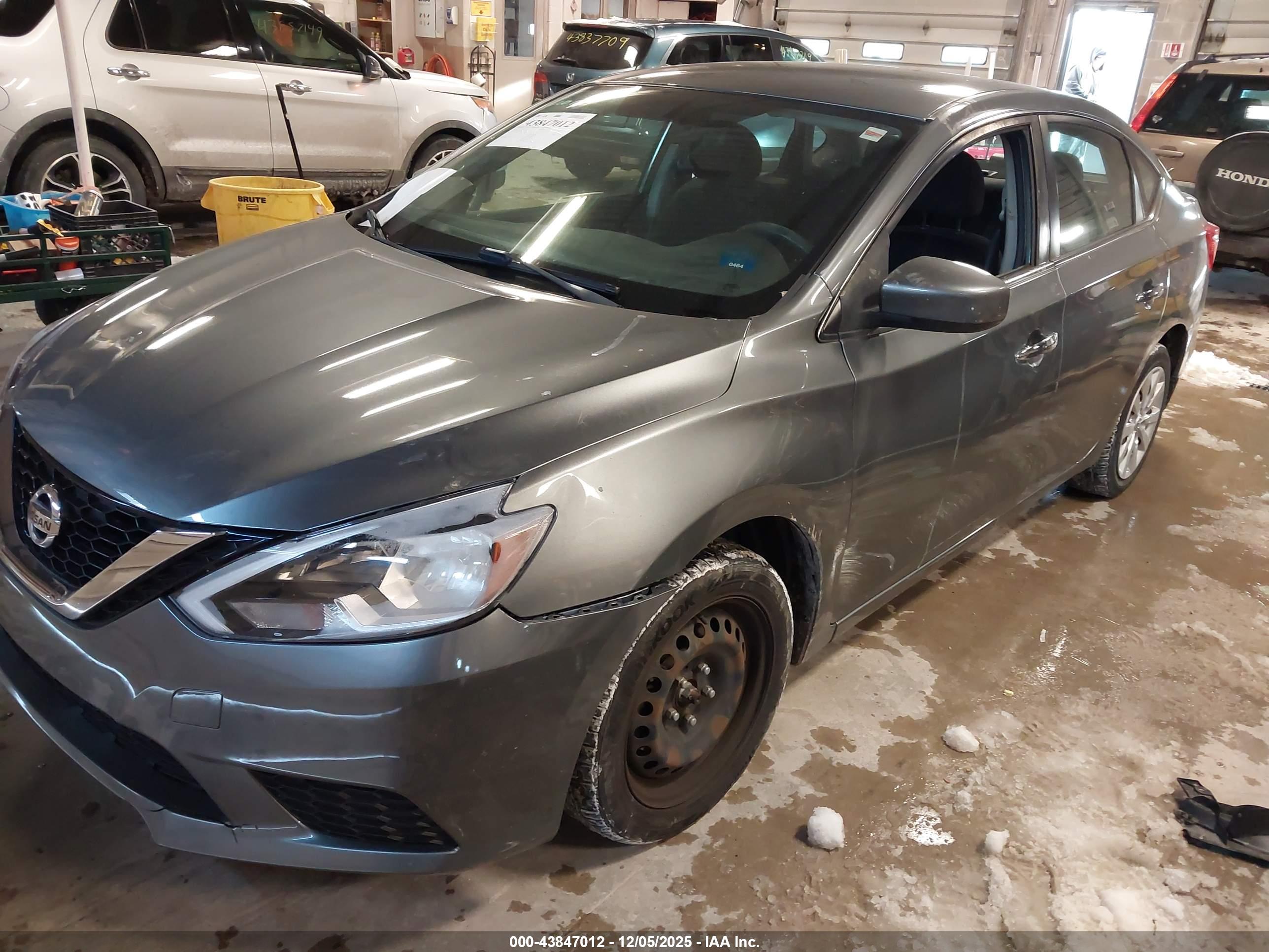 NISSAN SENTRA image 2