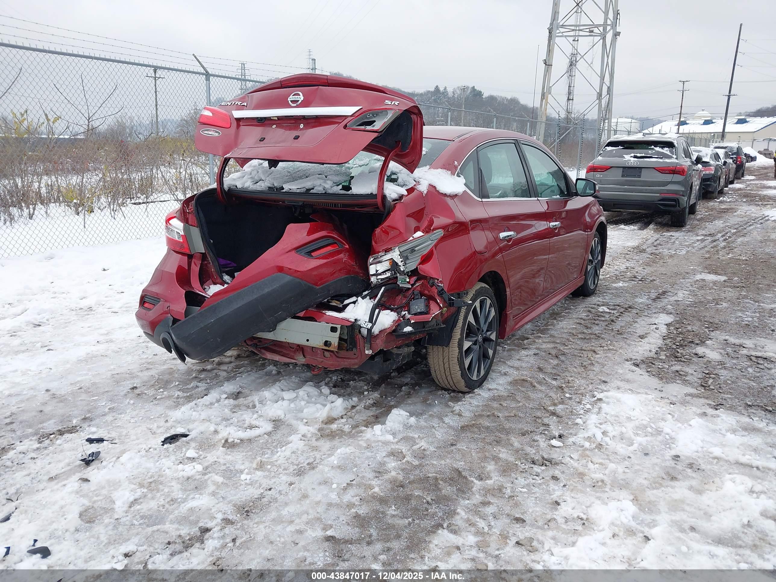 NISSAN SENTRA image 4