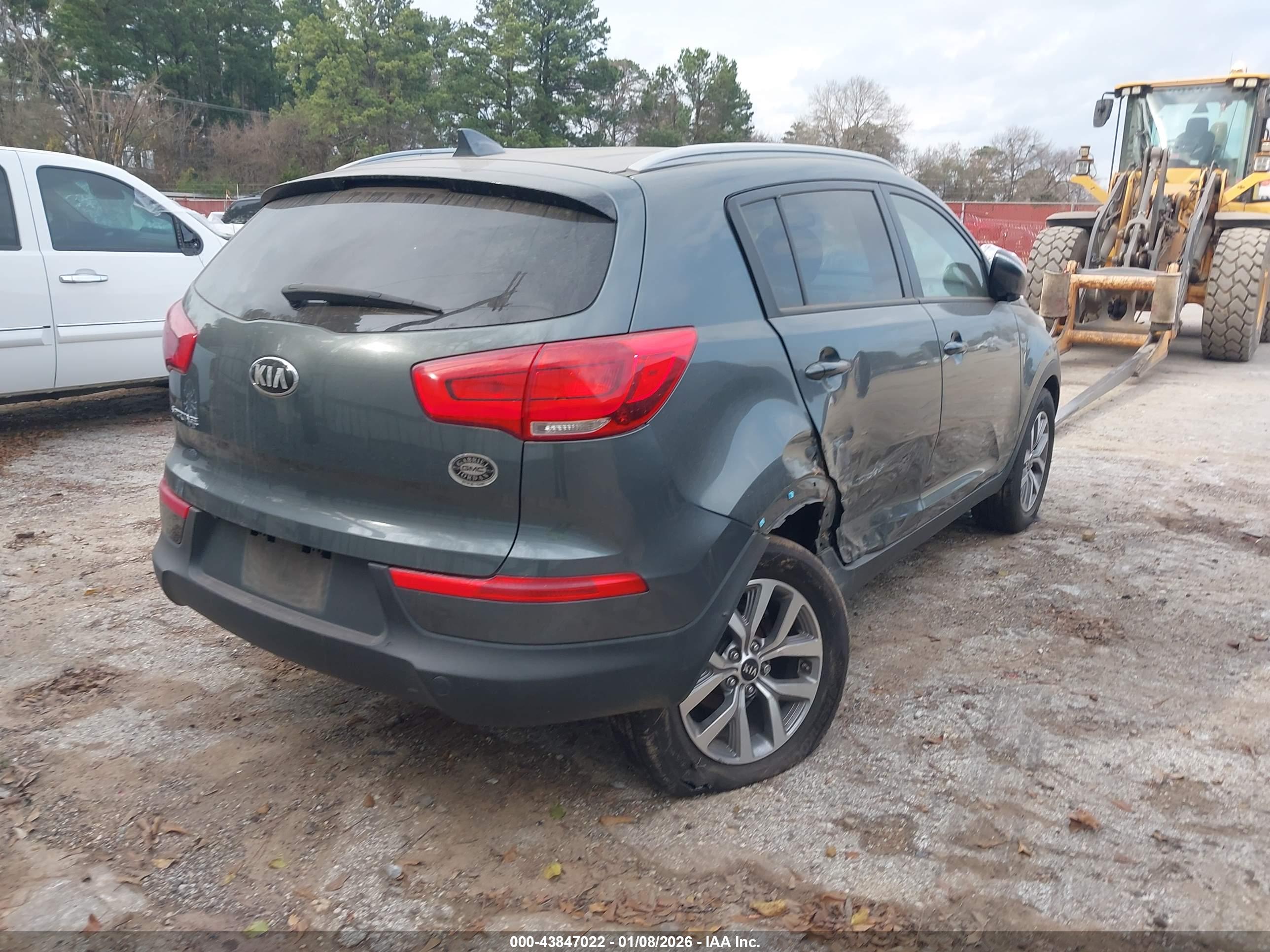 KIA SPORTAGE image 4