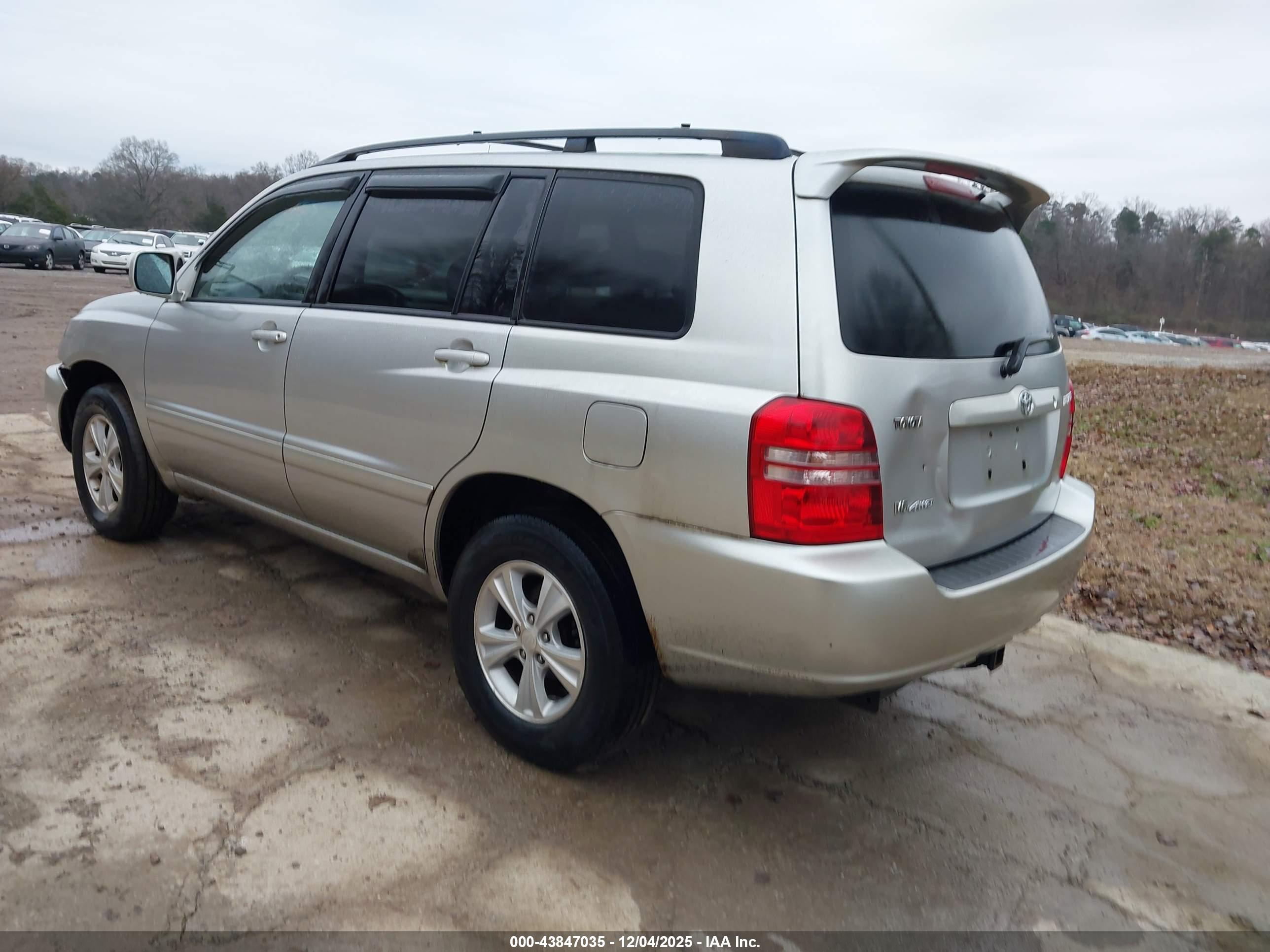 TOYOTA HIGHLANDER image 3