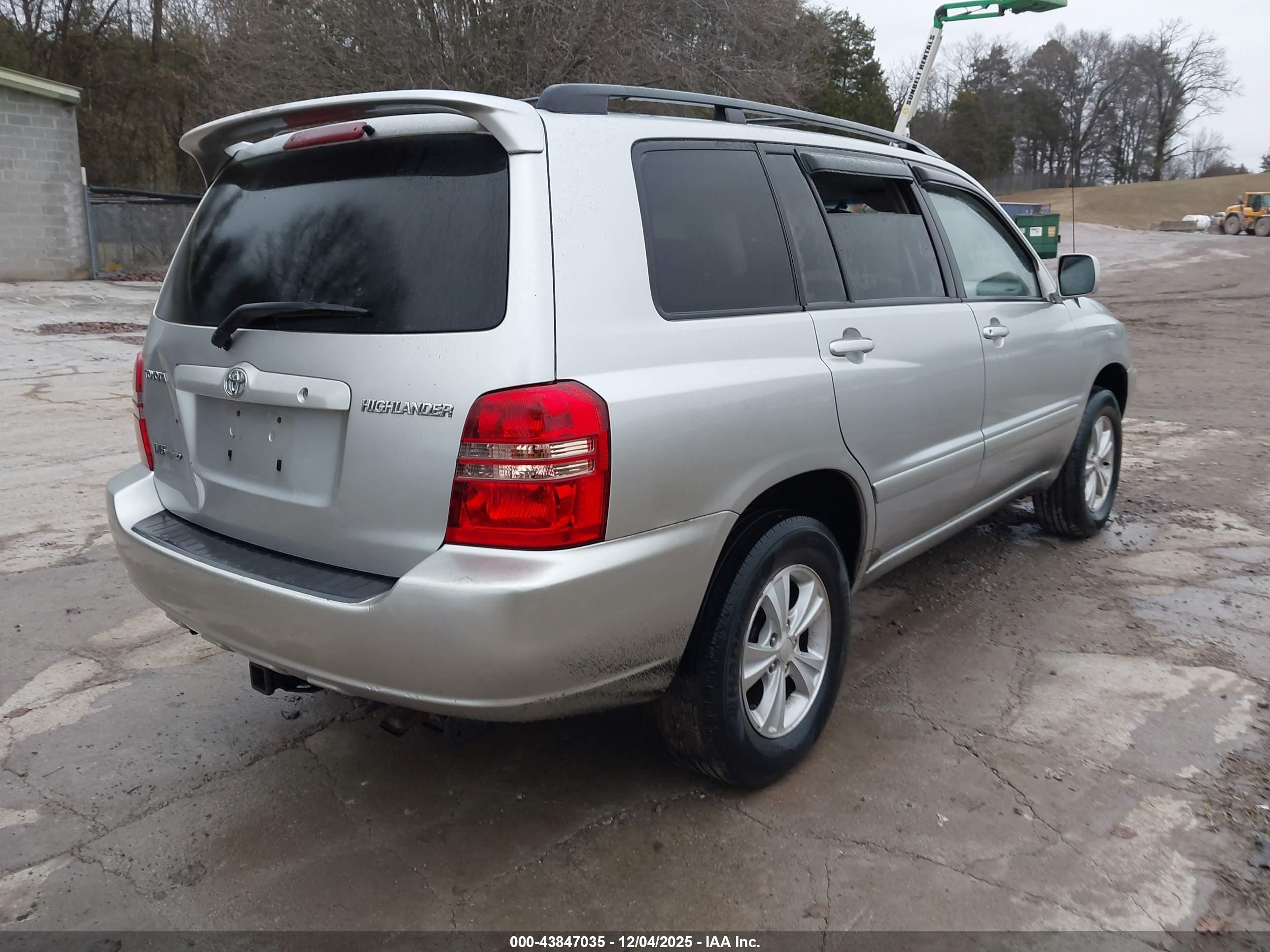 TOYOTA HIGHLANDER image 4