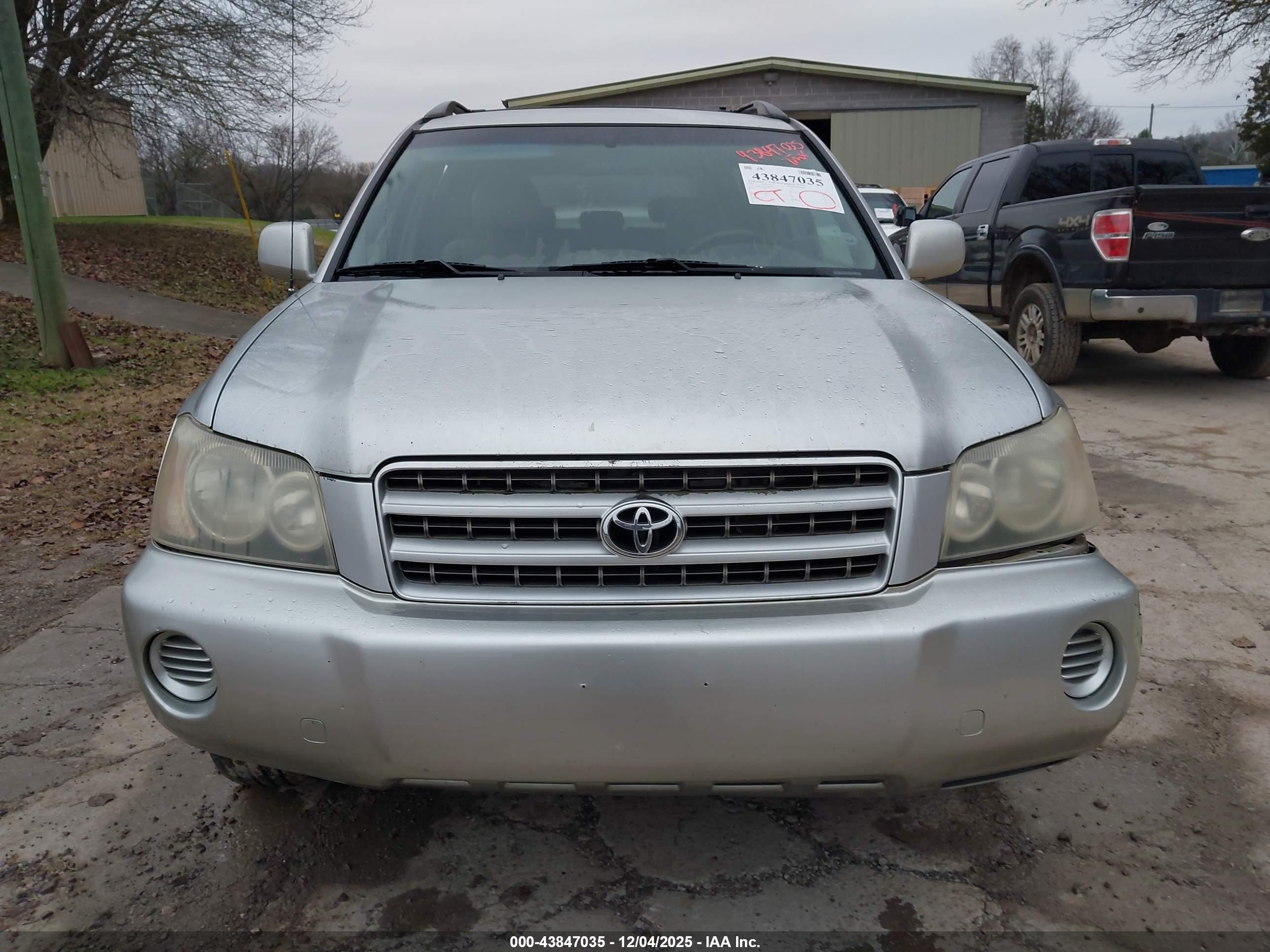 TOYOTA HIGHLANDER image 6