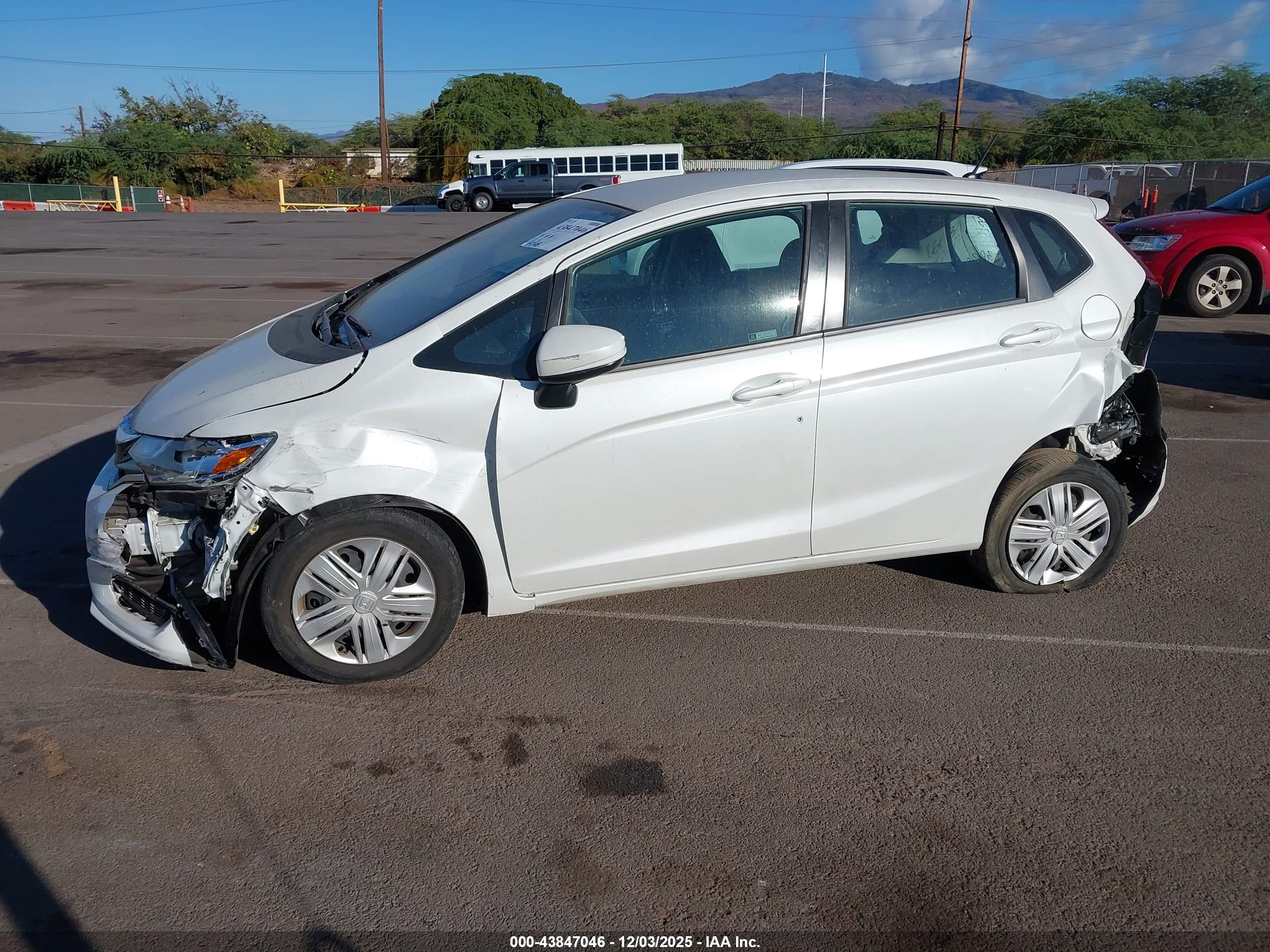 HONDA FIT image 2