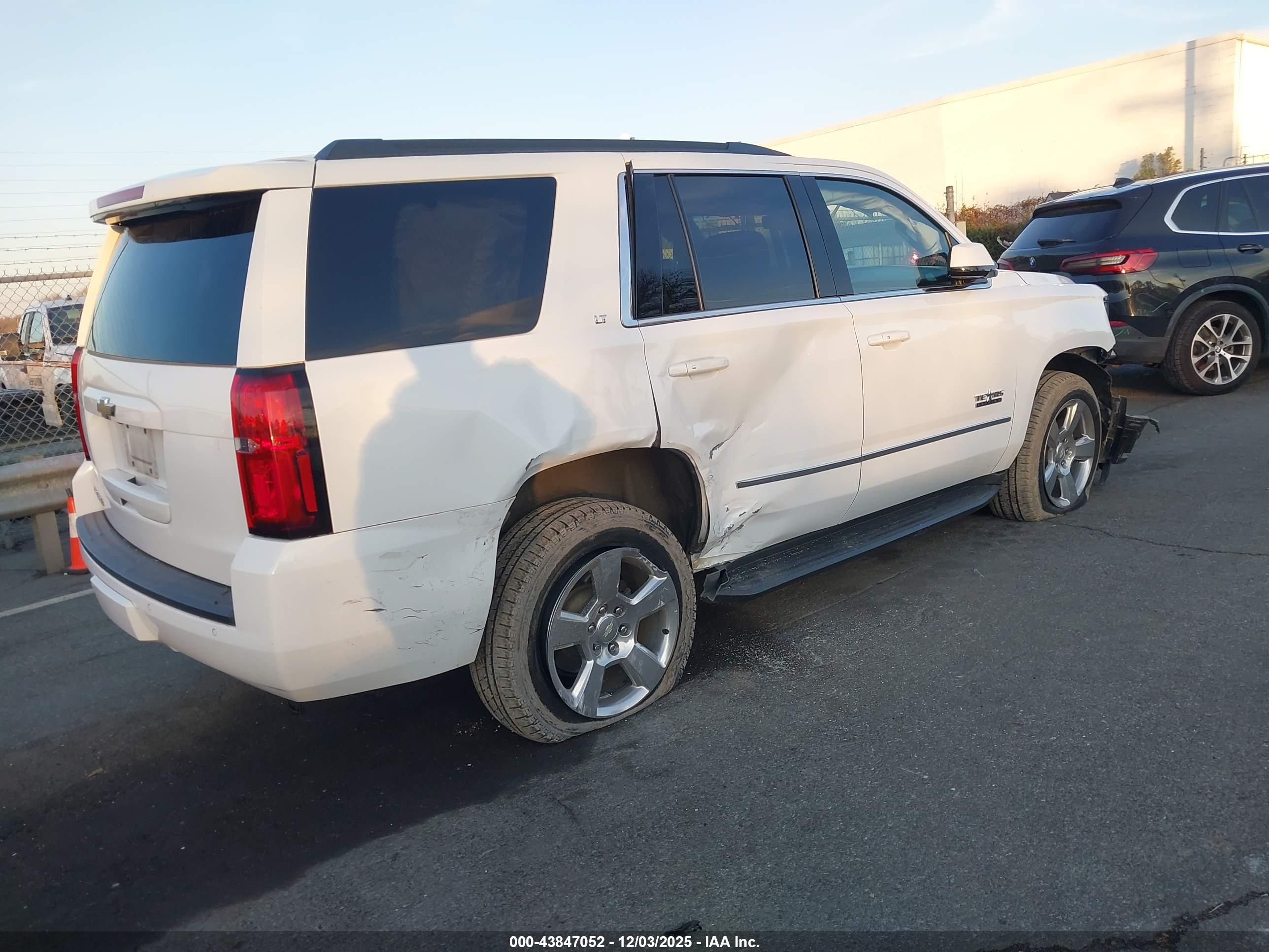 CHEVROLET TAHOE image 4