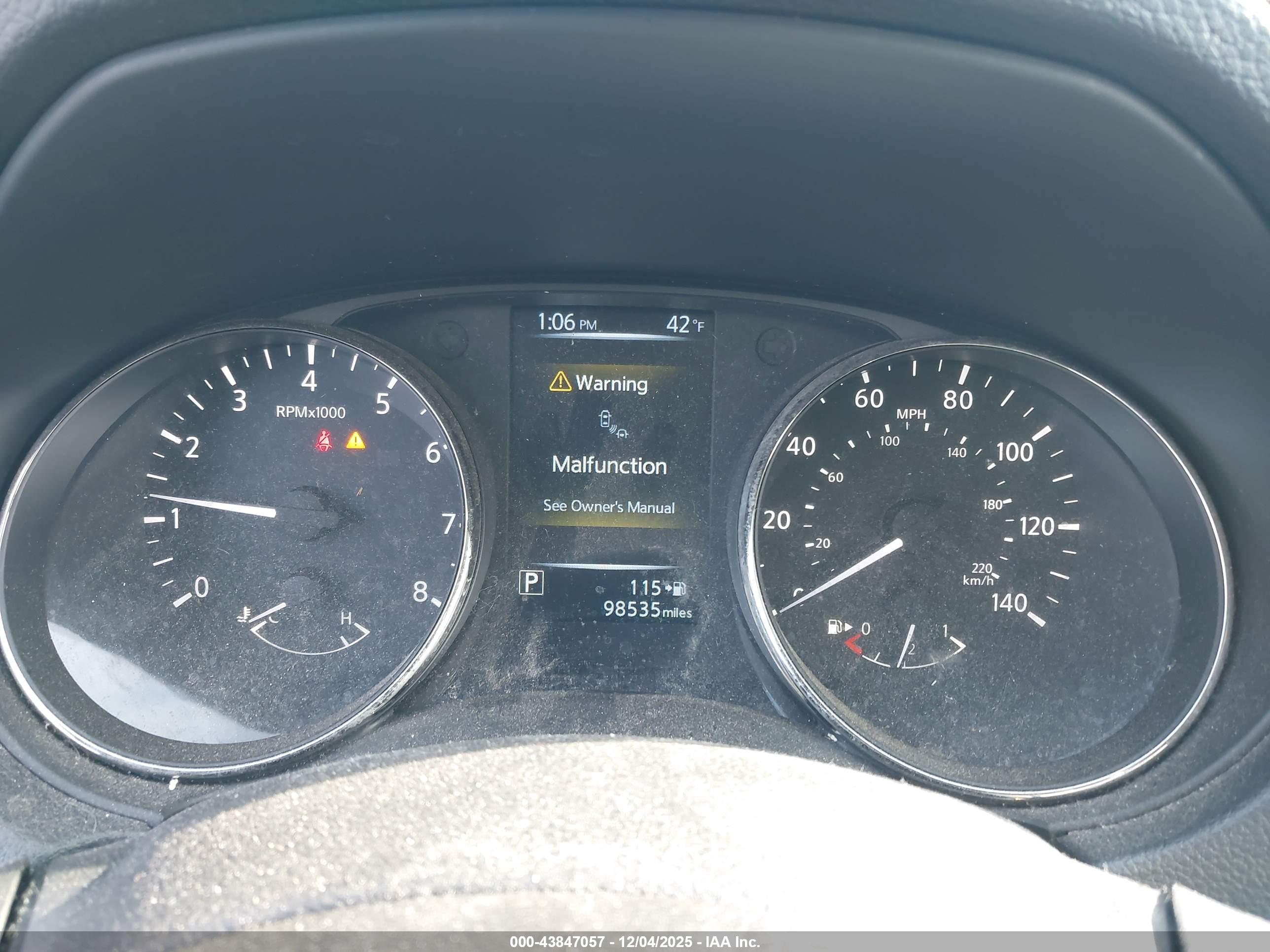 NISSAN ROGUE image 7