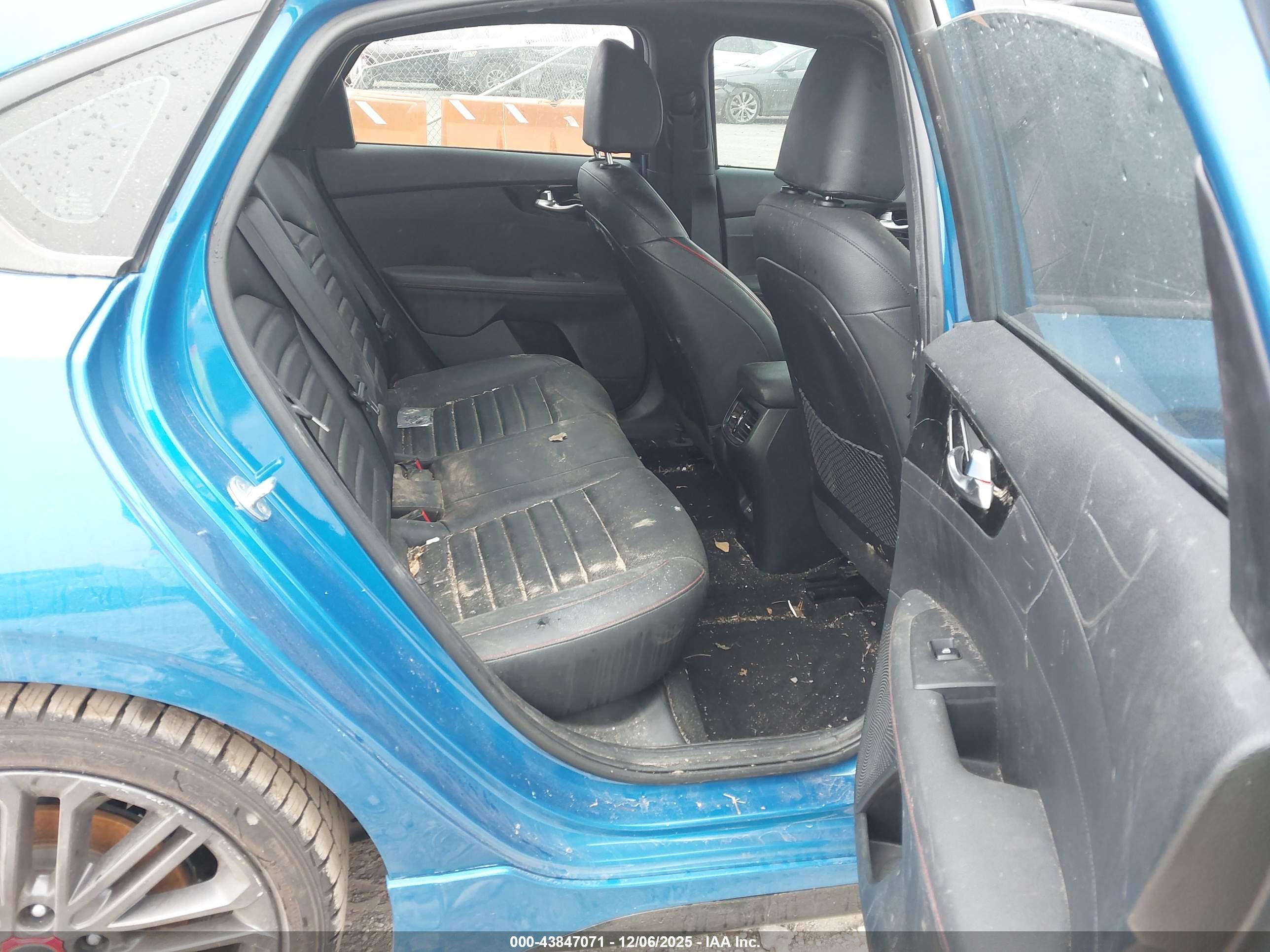 KIA FORTE image 8