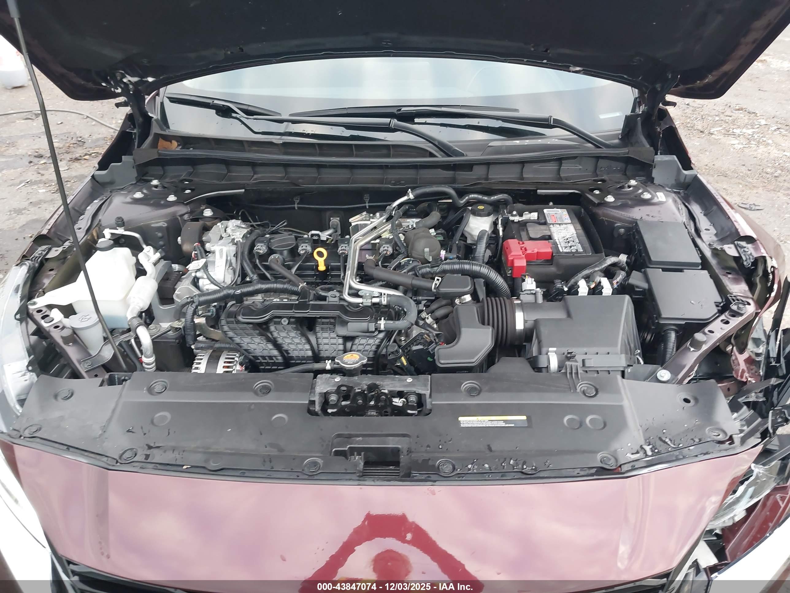 NISSAN ALTIMA image 10