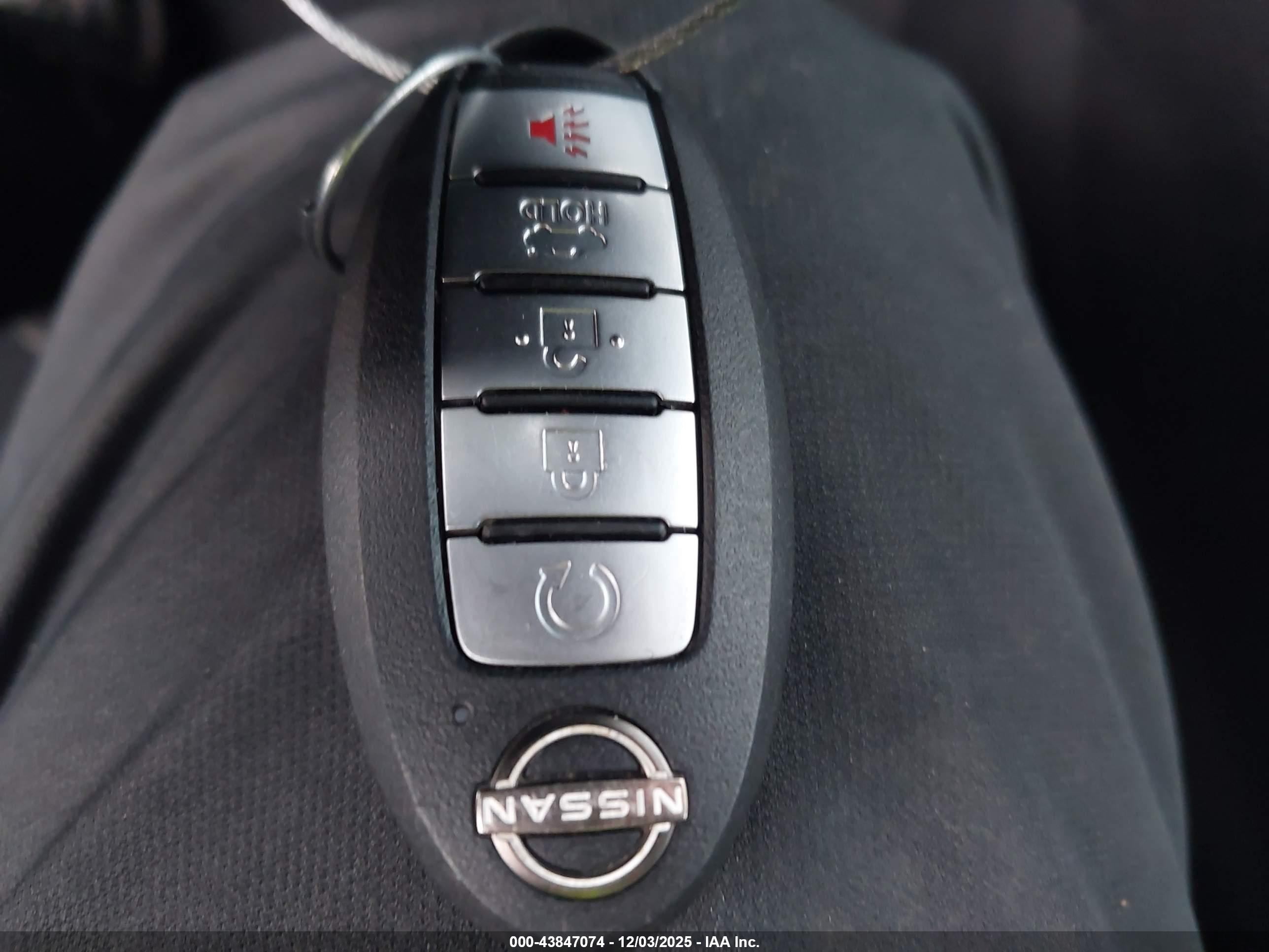 NISSAN ALTIMA image 11