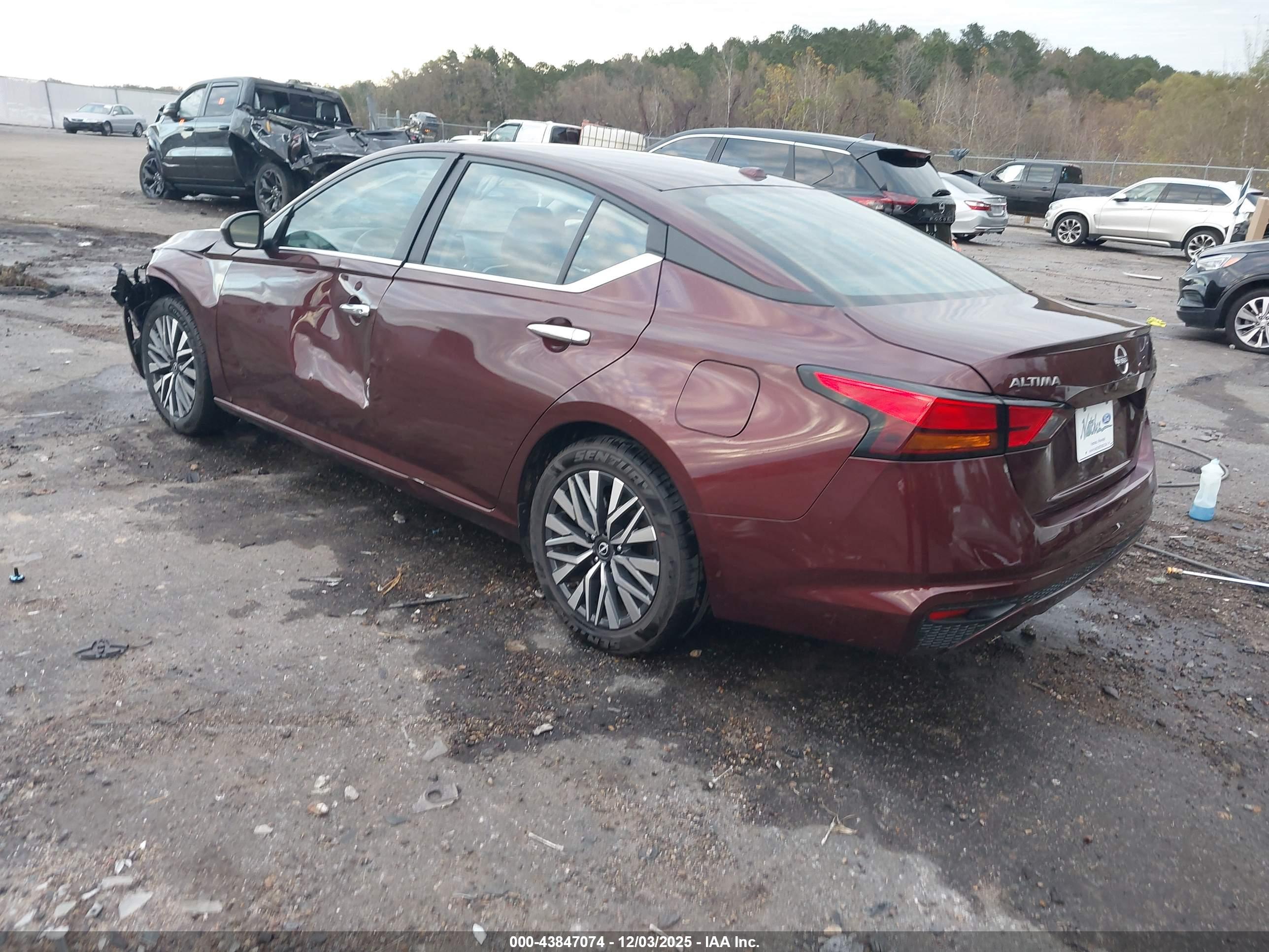 NISSAN ALTIMA image 3