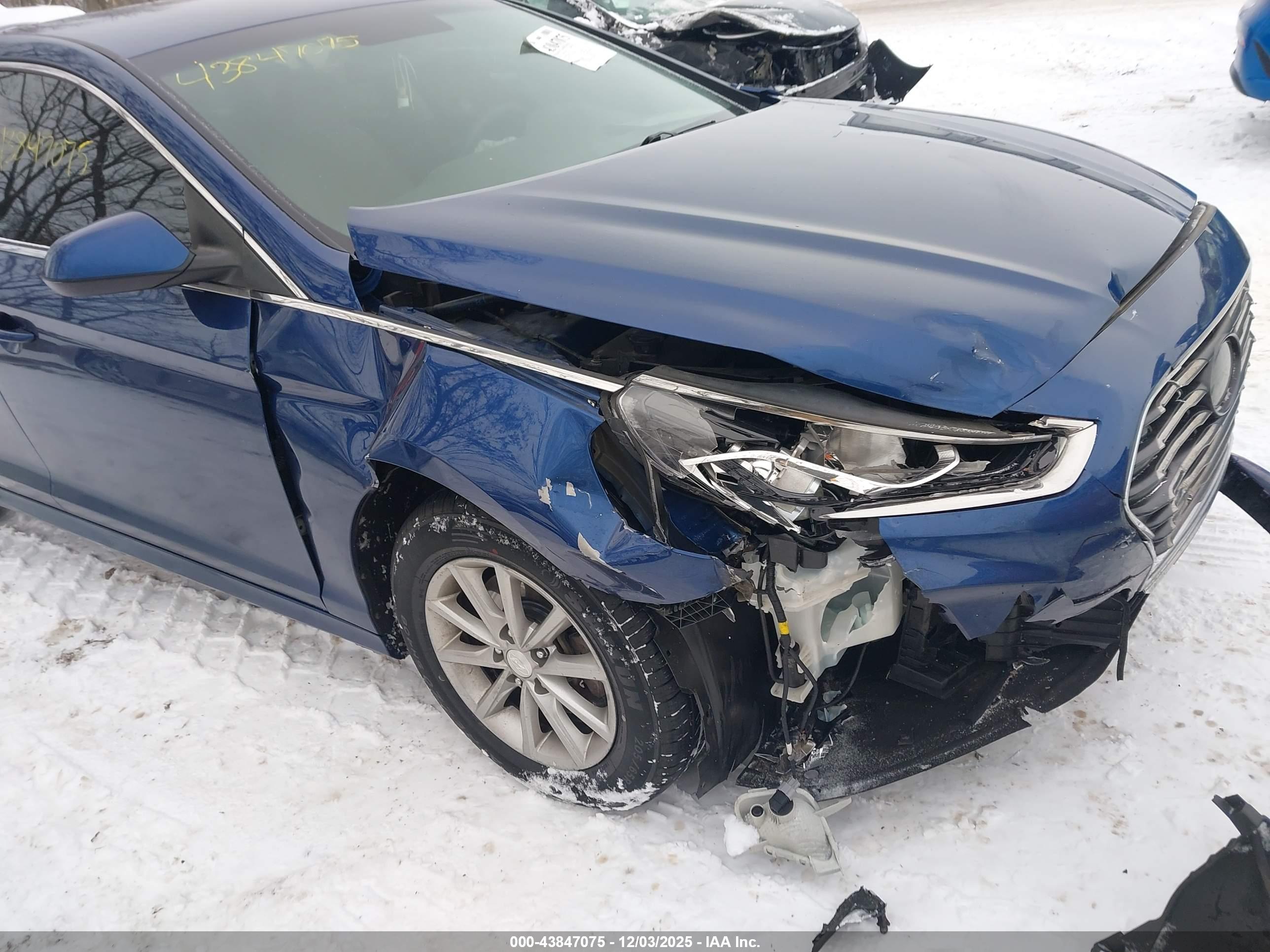 HYUNDAI SONATA image 6