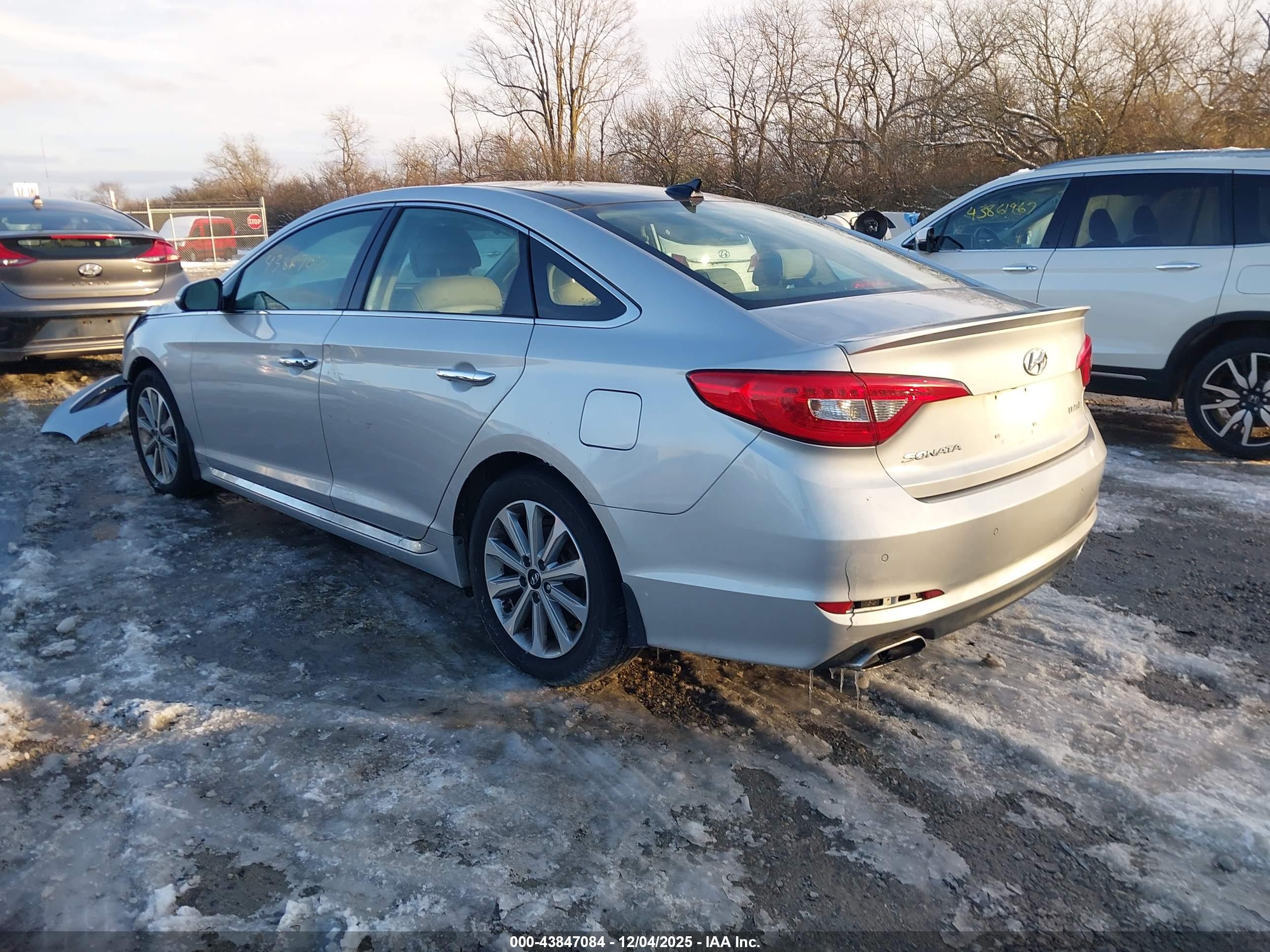 HYUNDAI SONATA image 3