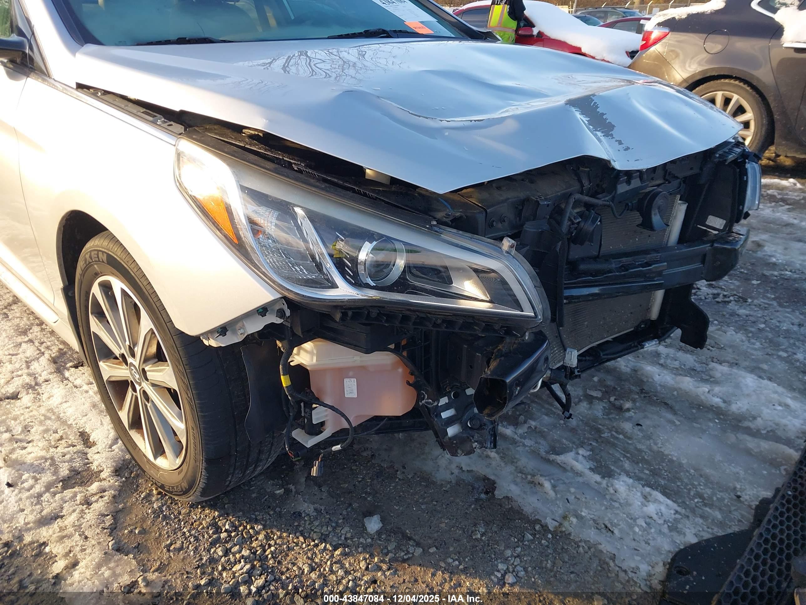 HYUNDAI SONATA image 6