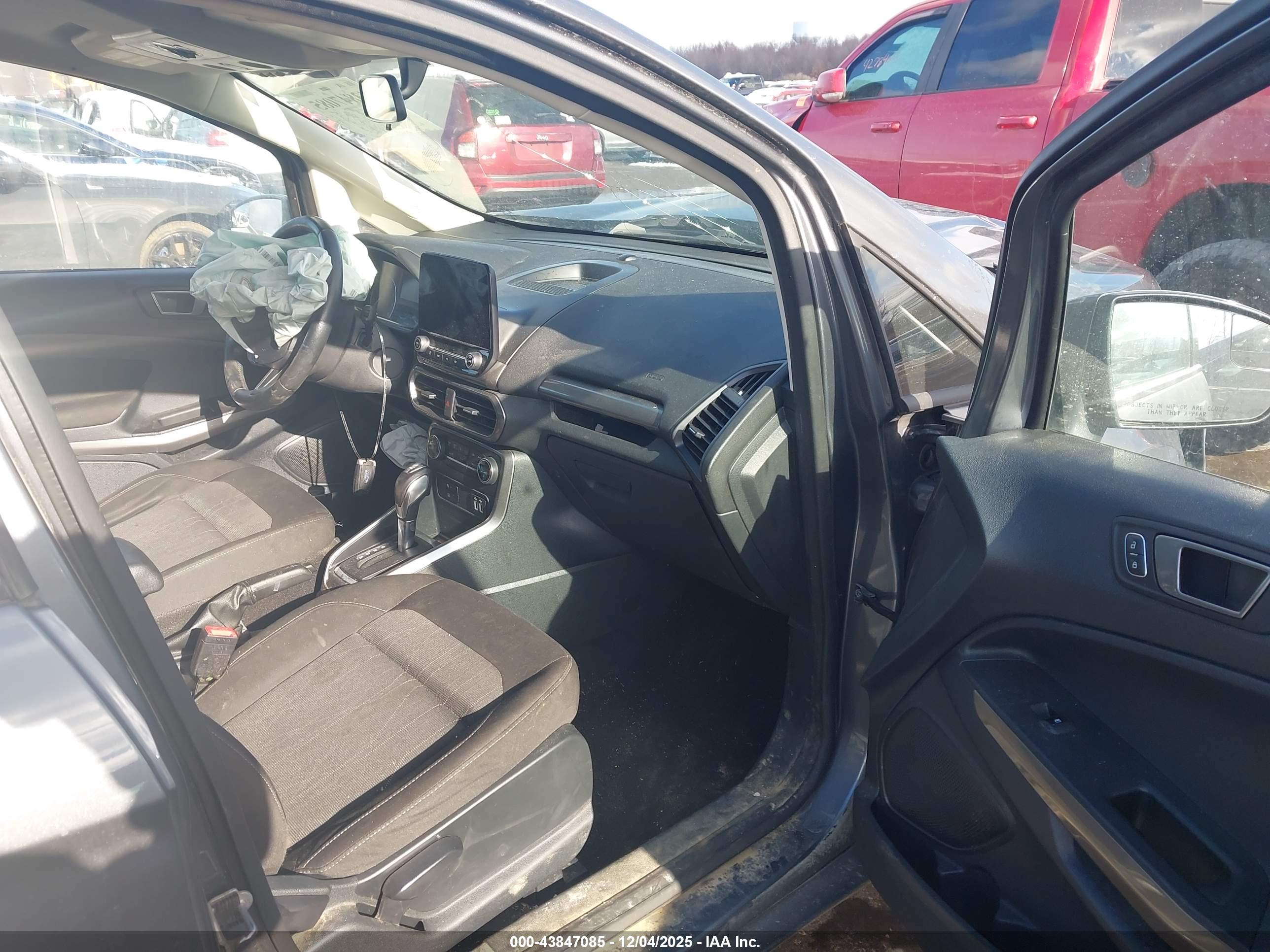 FORD ECOSPORT image 5