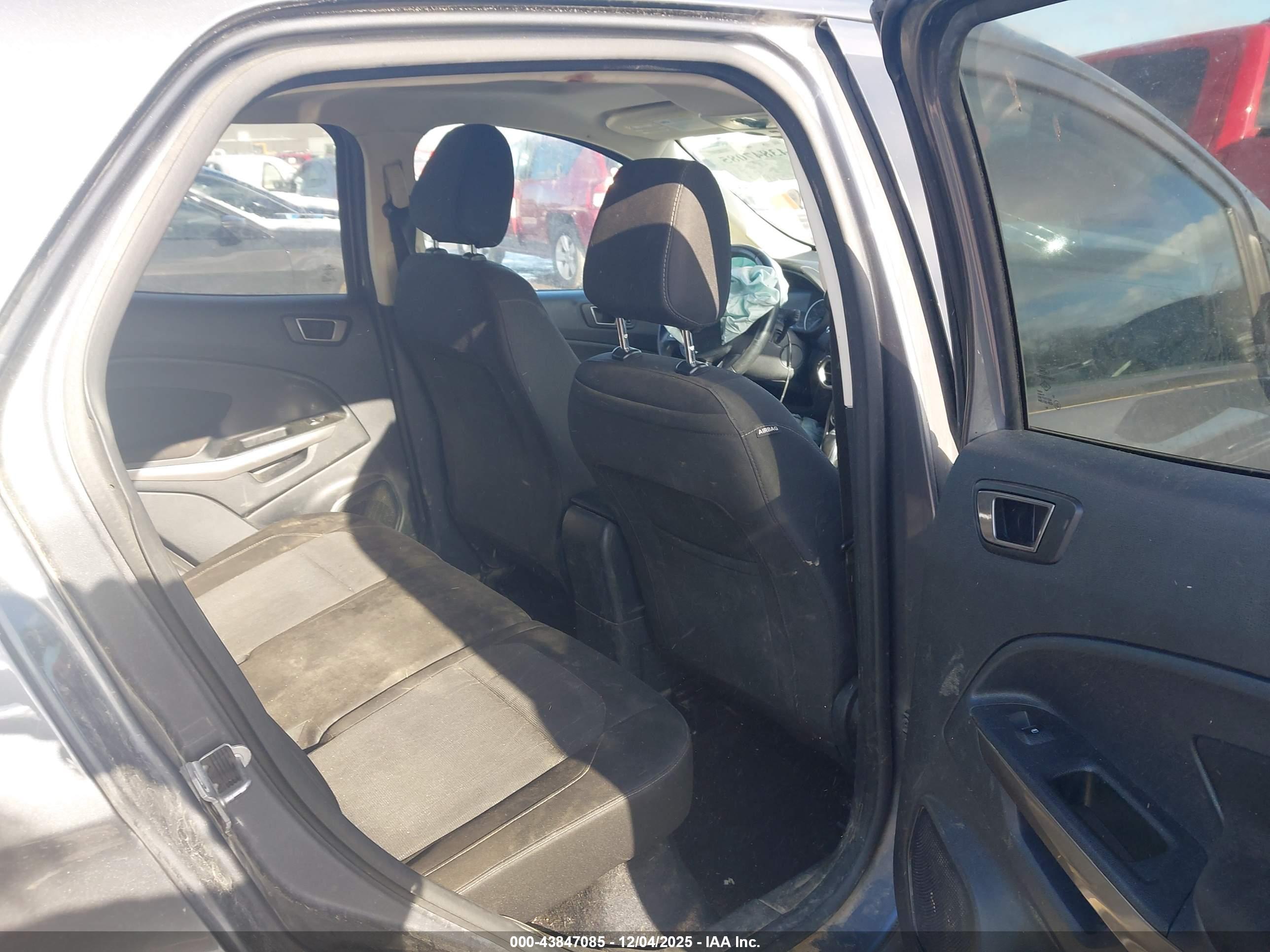 FORD ECOSPORT image 8
