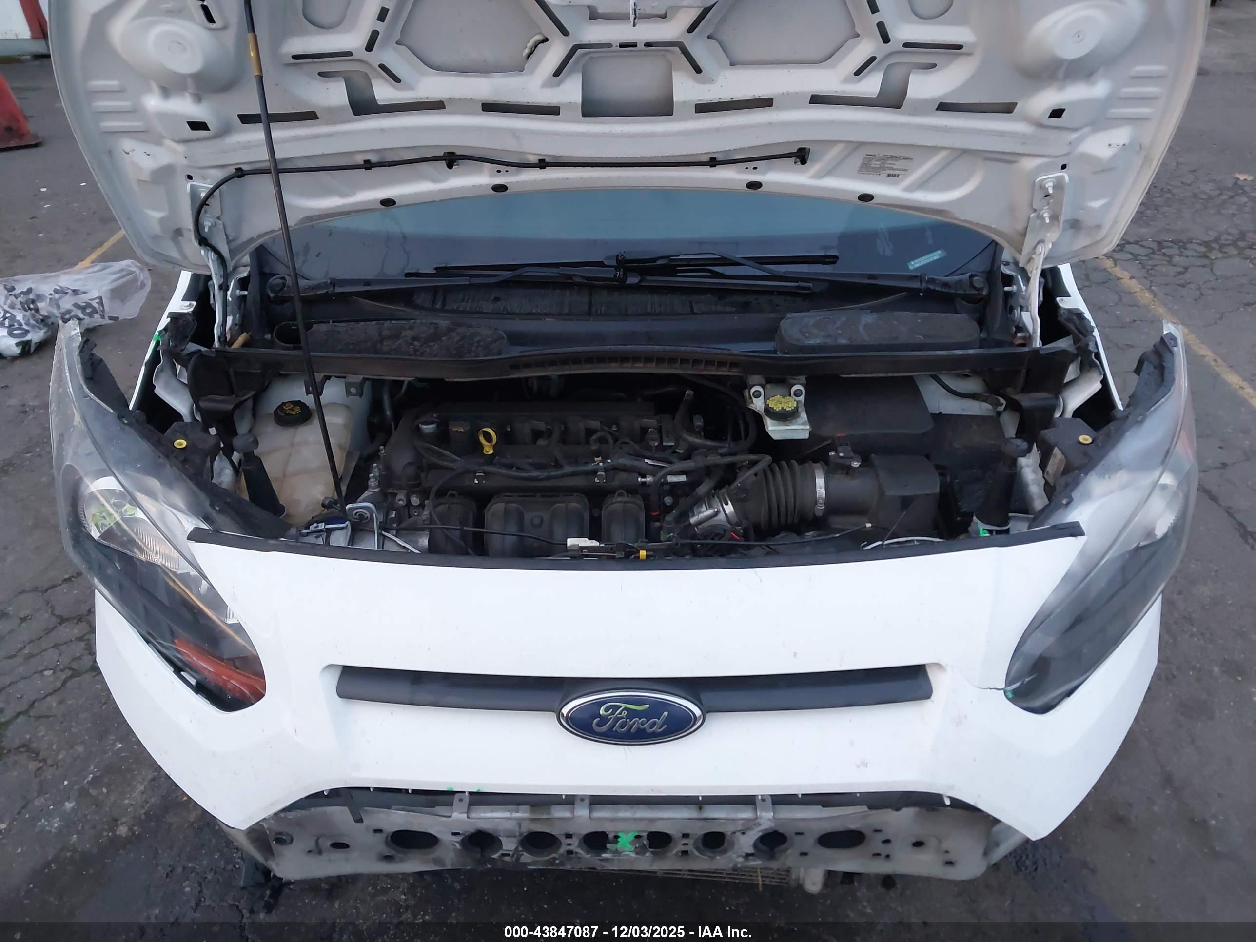 FORD TRANSIT image 10
