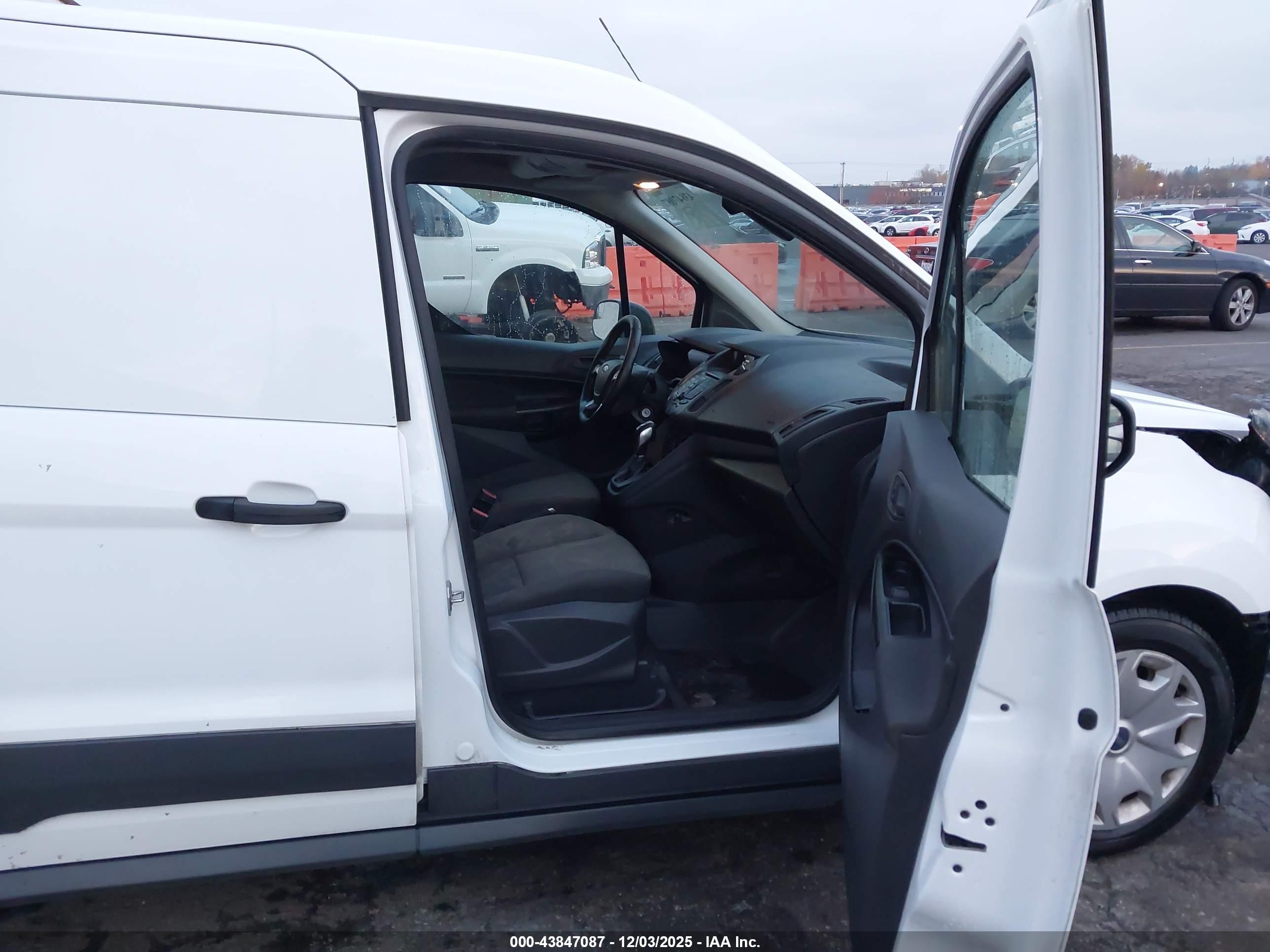 FORD TRANSIT image 5