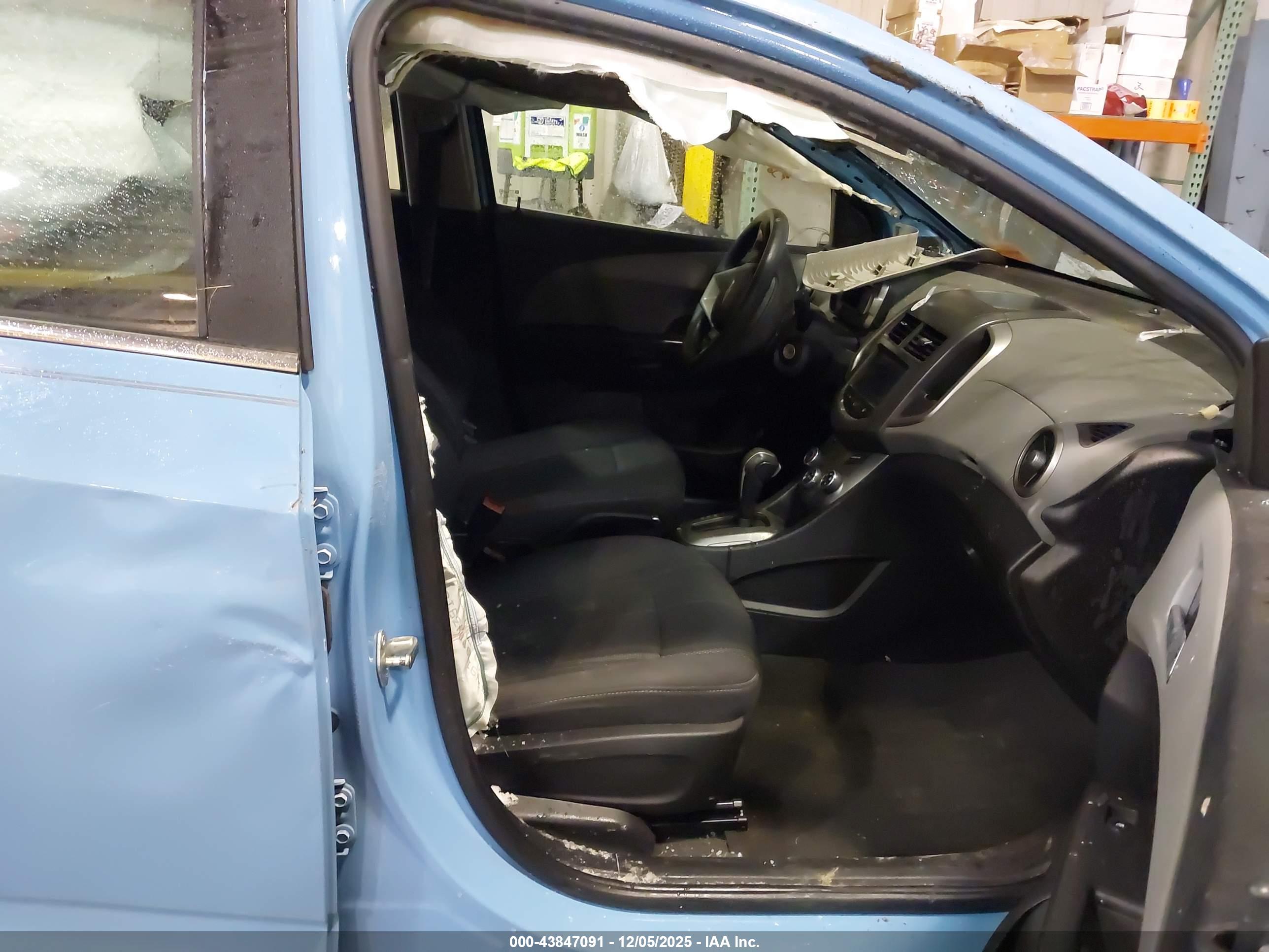 CHEVROLET SONIC image 5
