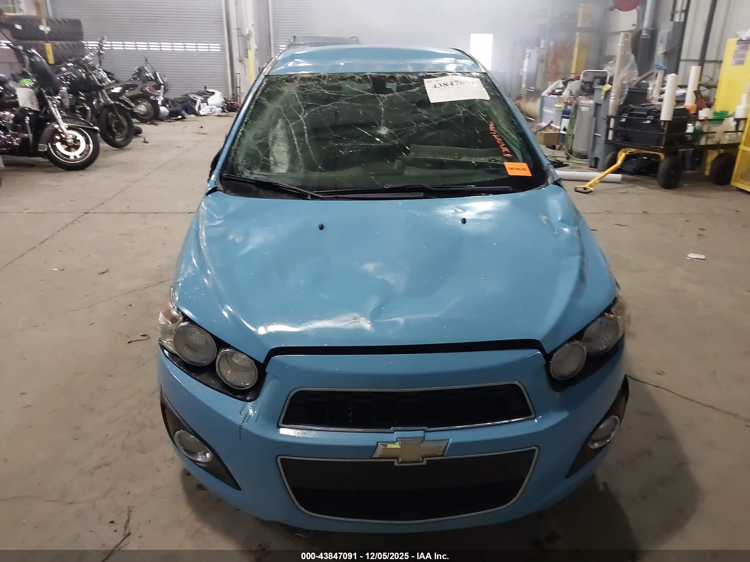 CHEVROLET SONIC image 6