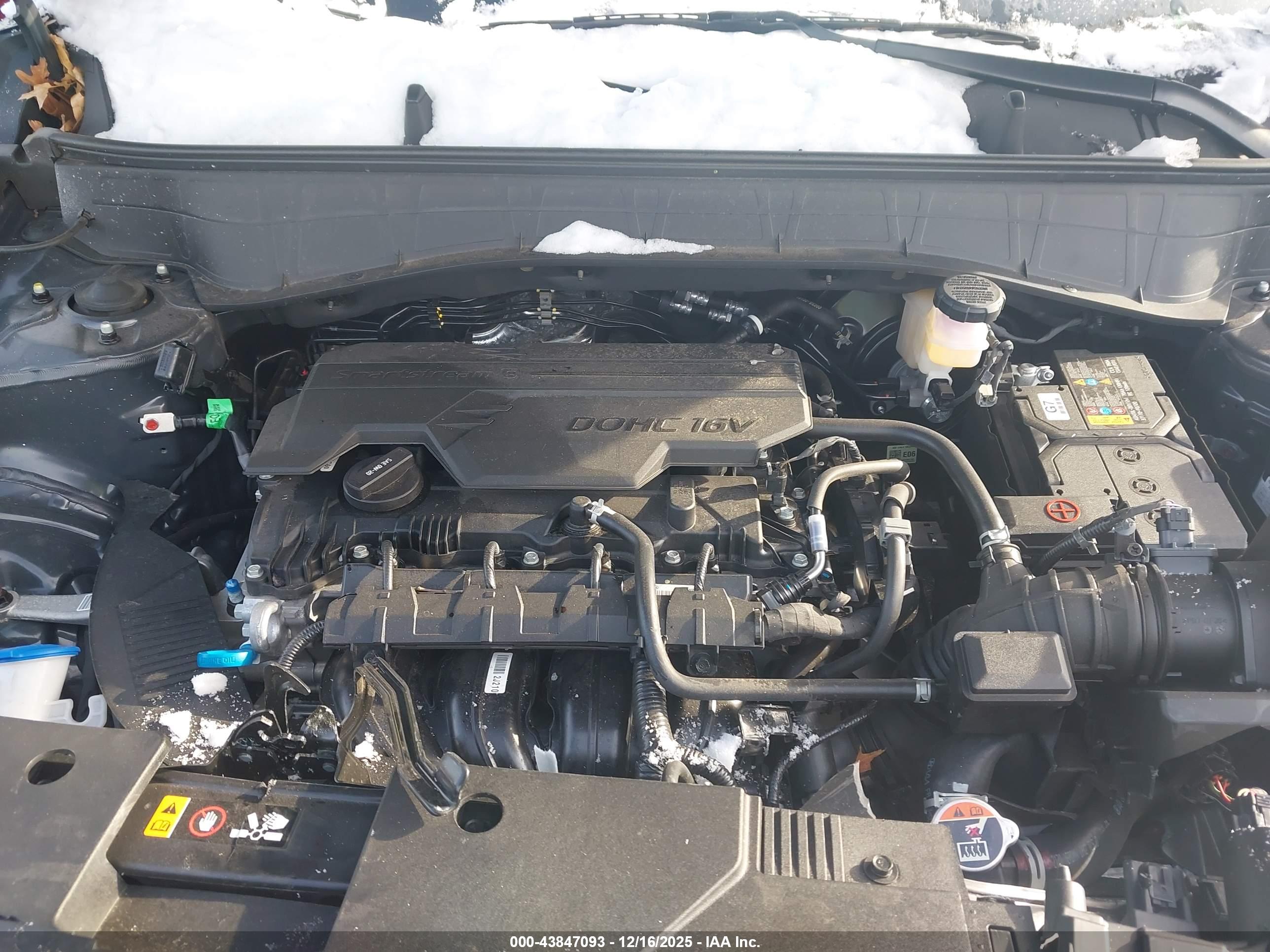 HYUNDAI KONA image 10